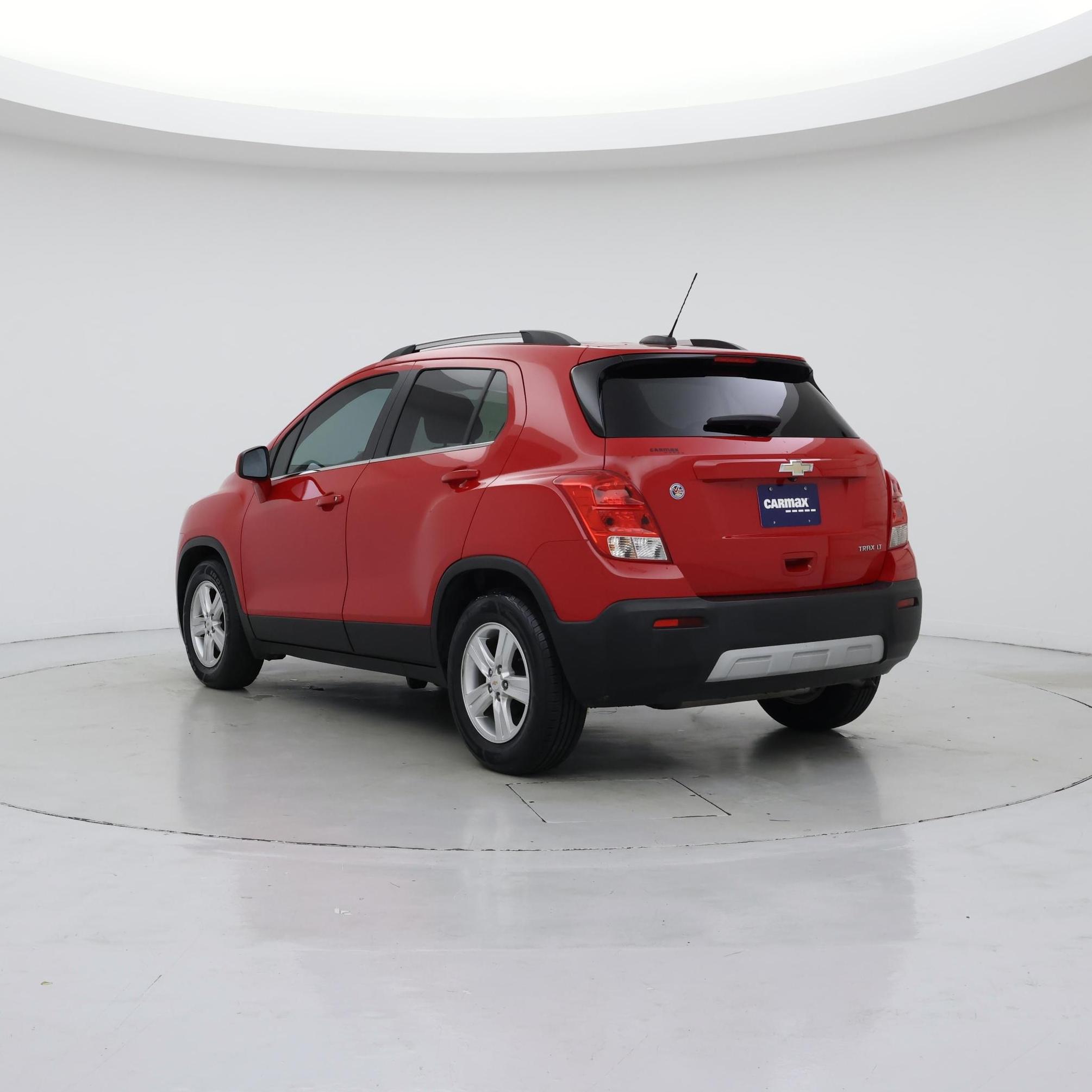 Thumbnail: 2015 Chevrolet Trax - 2