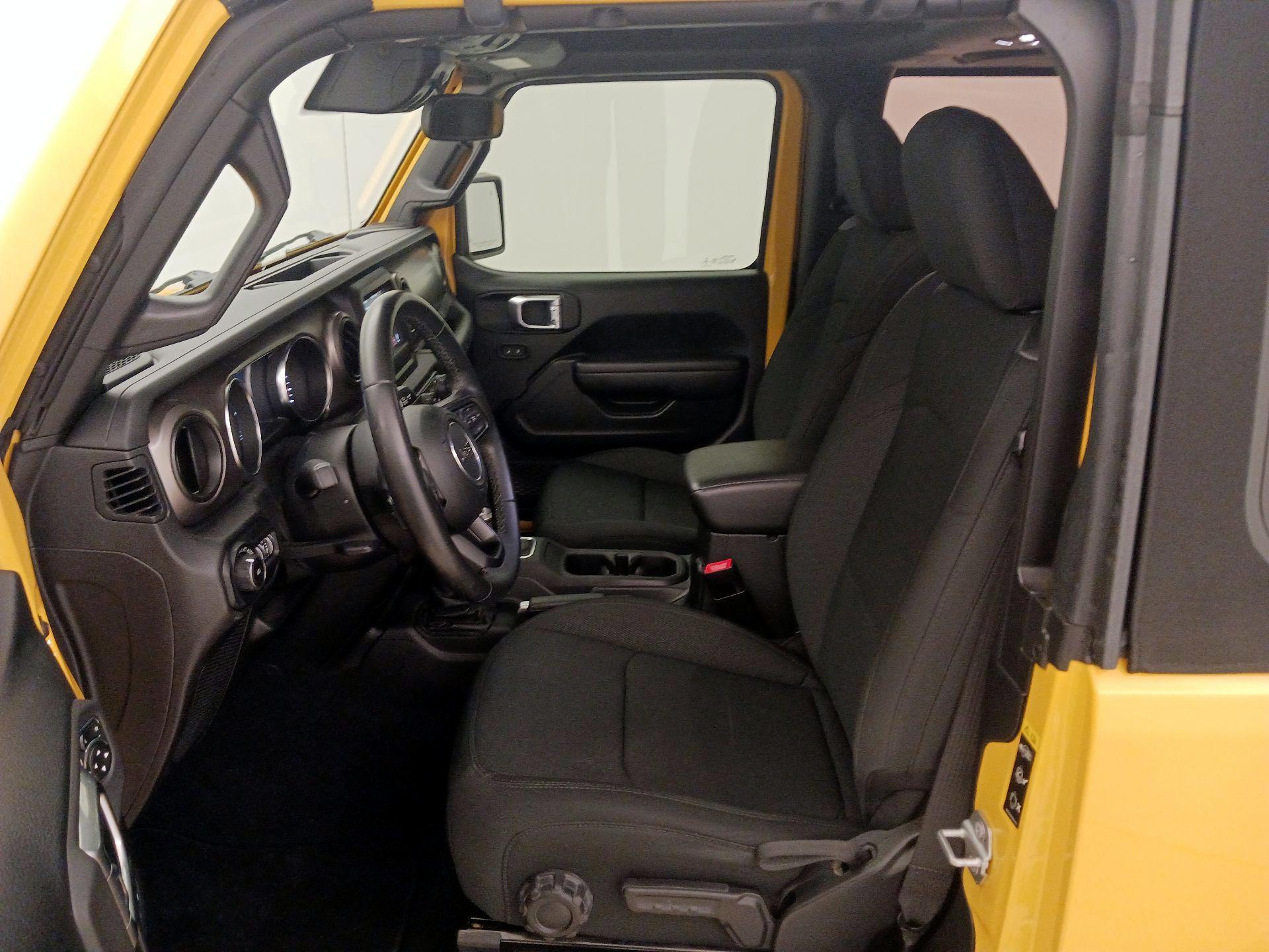 Thumbnail: 2020 Jeep Wrangler - 11