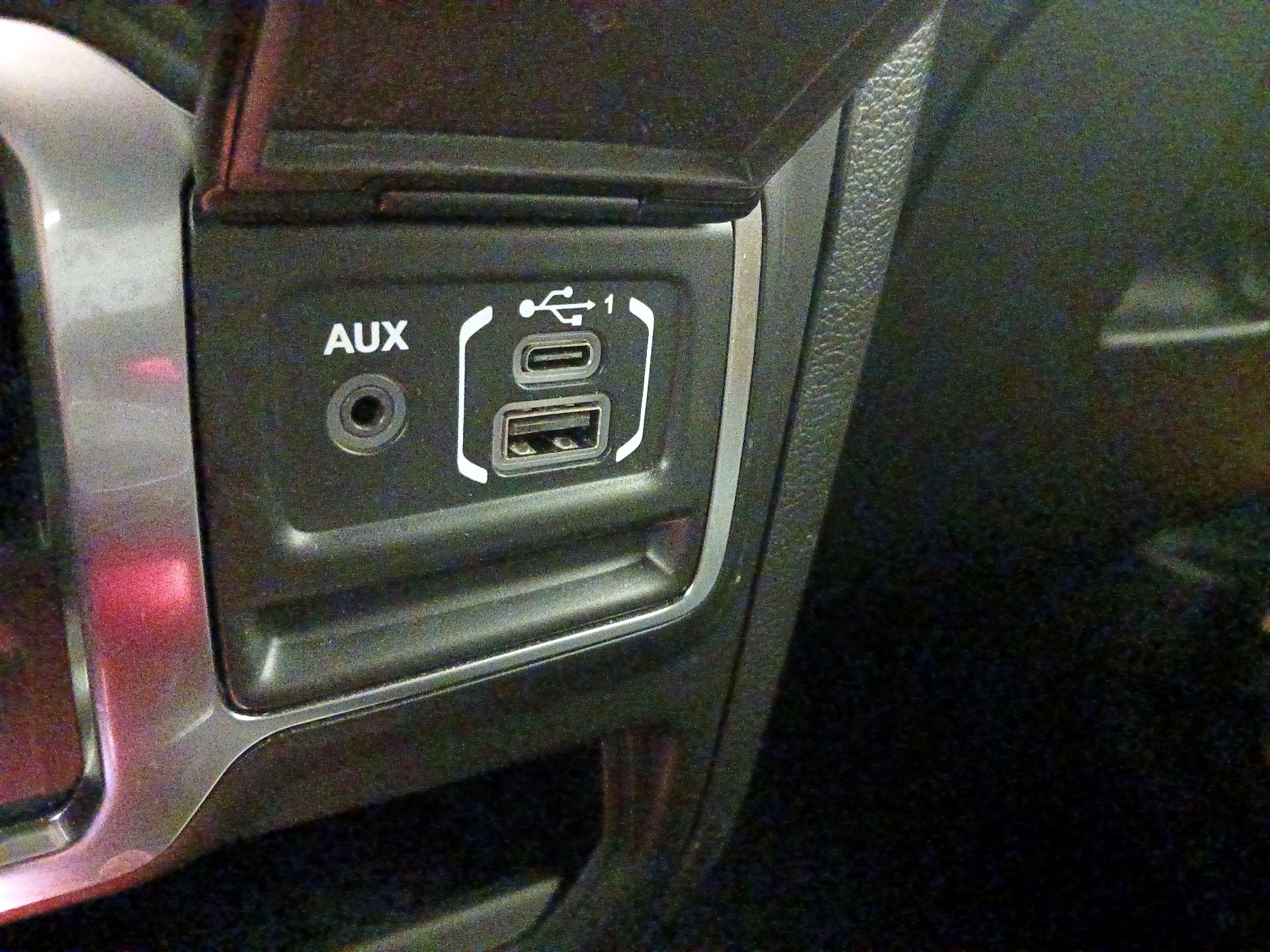 Thumbnail: 2020 Jeep Wrangler - 18