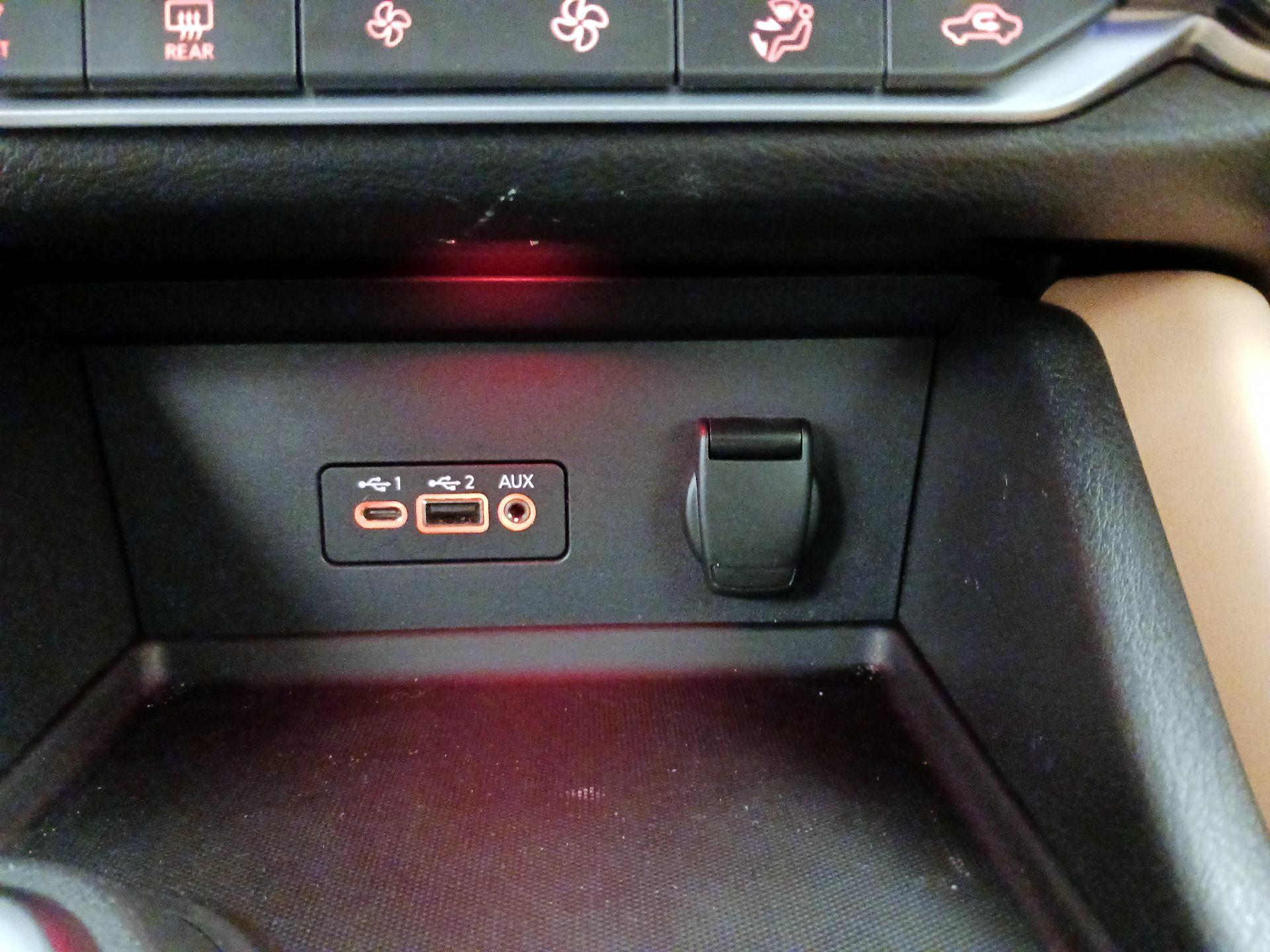 Thumbnail: 2020 Nissan Sentra - 18