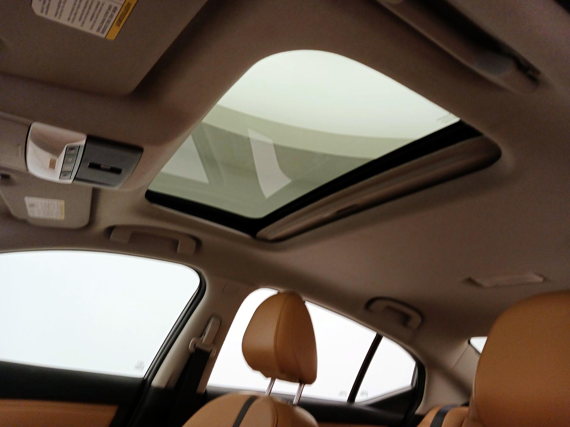 Thumbnail: 2020 Nissan Sentra - 19