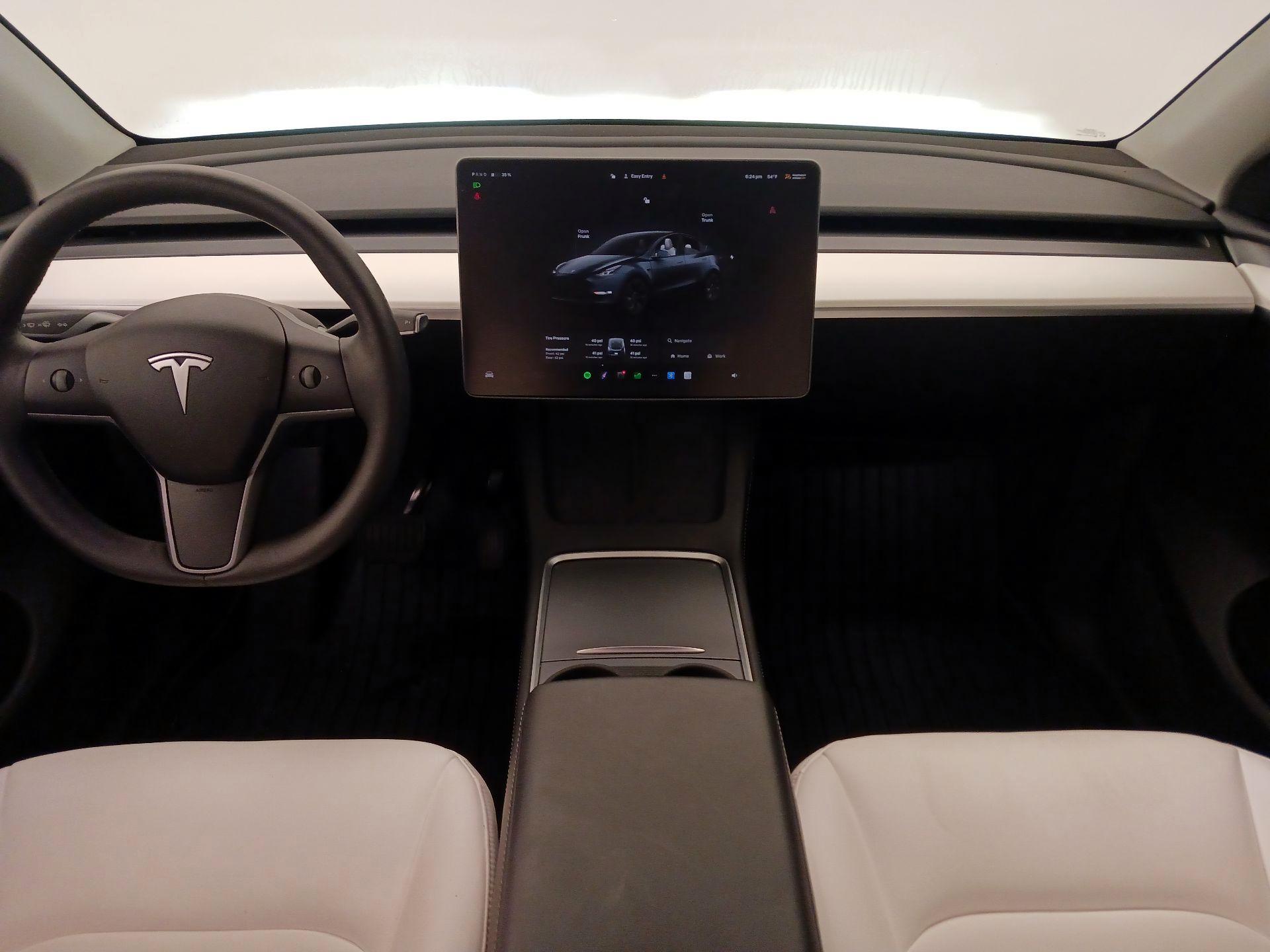 Thumbnail: 2025 Tesla Model Y - 9