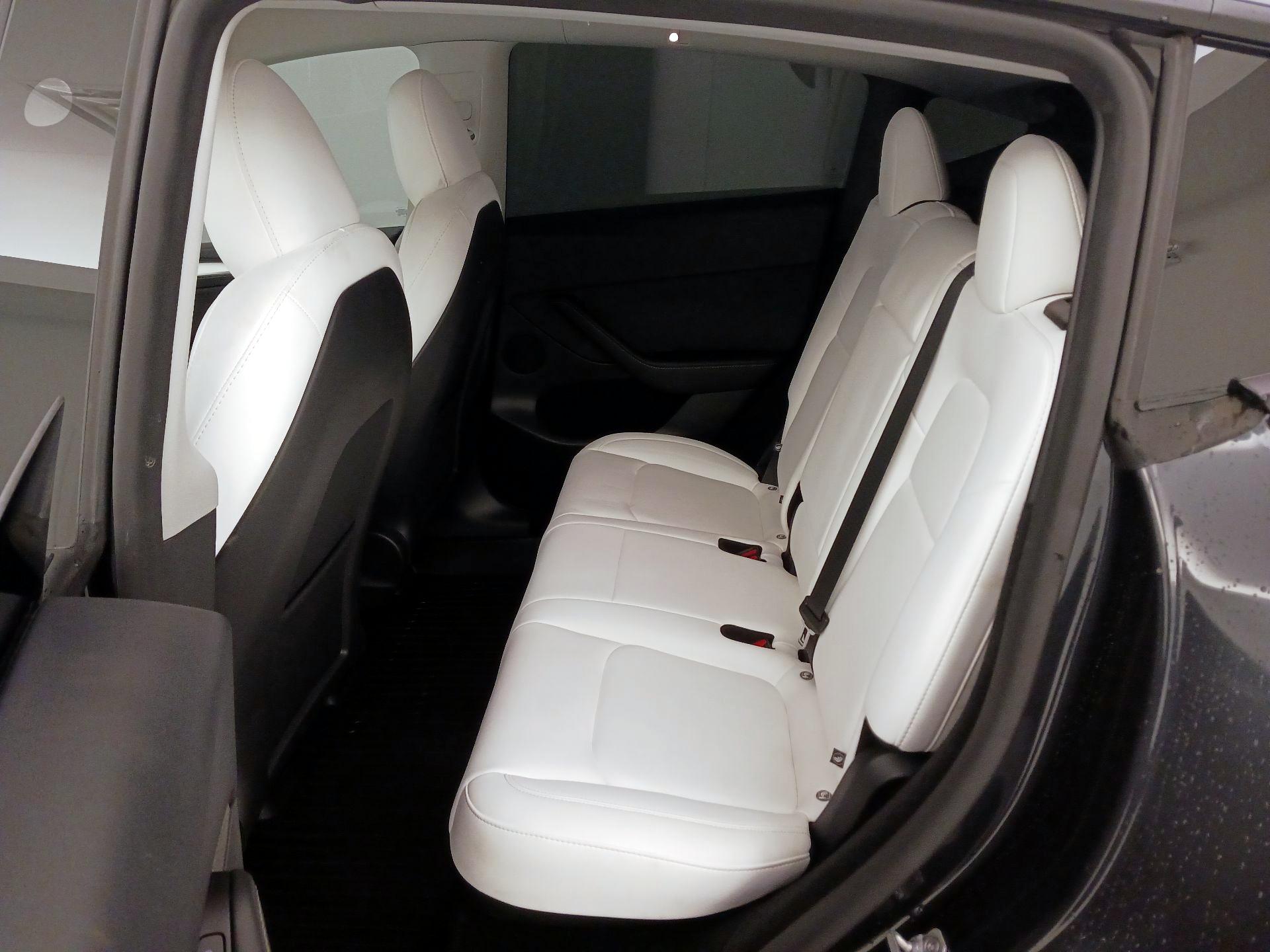 Thumbnail: 2025 Tesla Model Y - 18