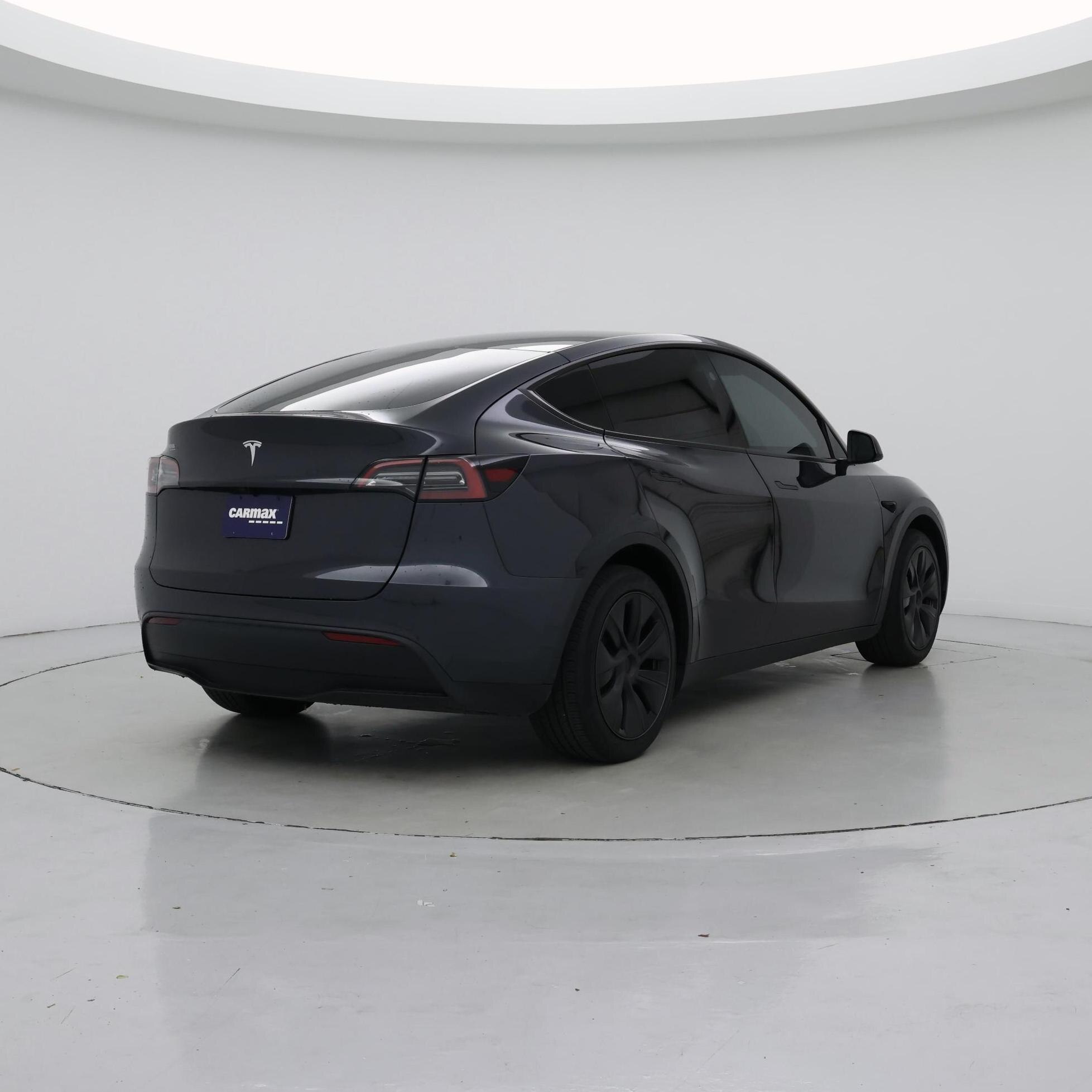Thumbnail: 2025 Tesla Model Y - 8