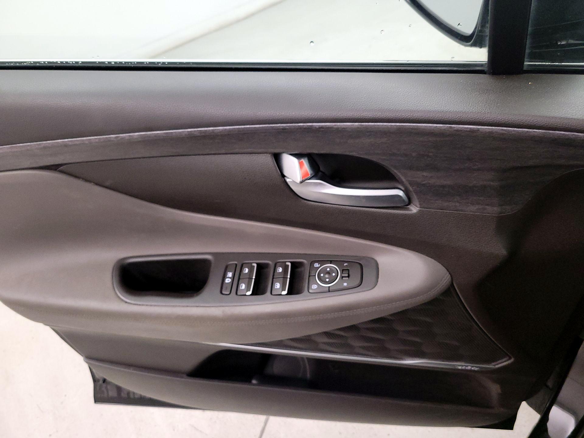 Thumbnail: 2019 Hyundai Santa Fe - 12