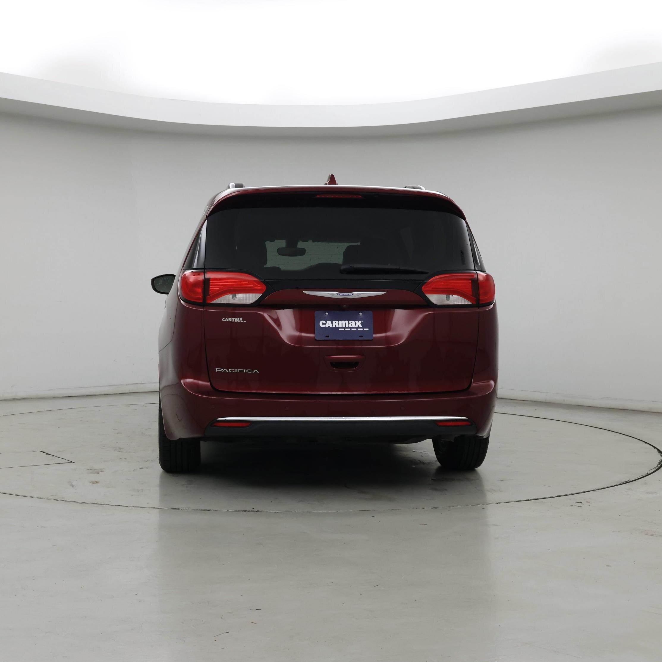 Thumbnail: 2018 Chrysler Pacifica - 6