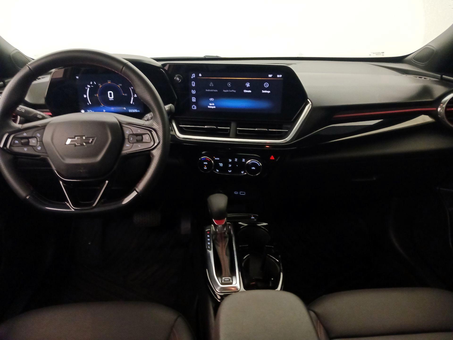 Thumbnail: 2024 Chevrolet Trax - 9