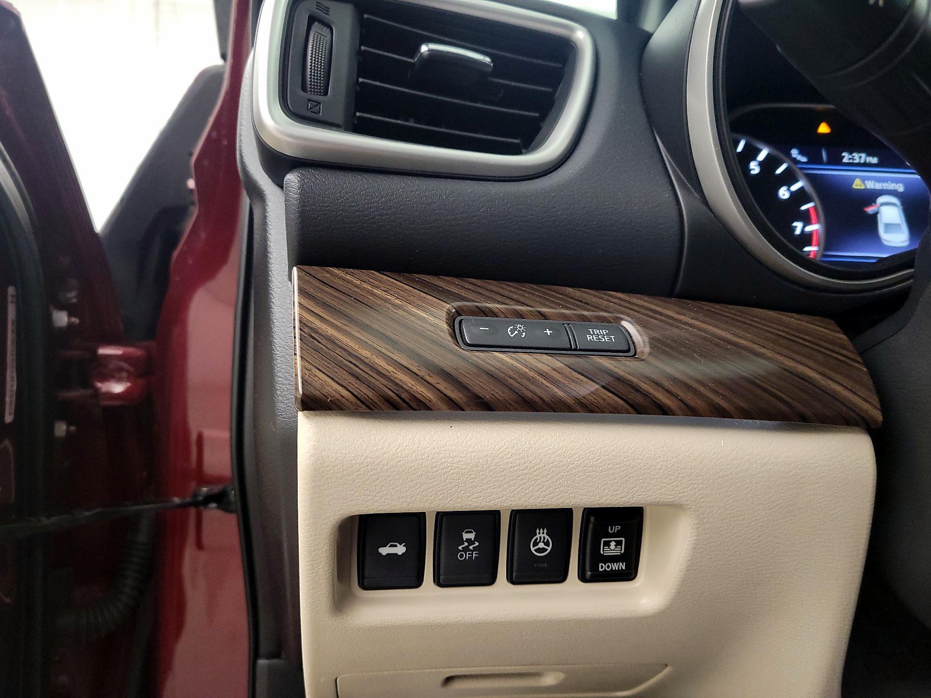 Thumbnail: 2017 Nissan Maxima - 13