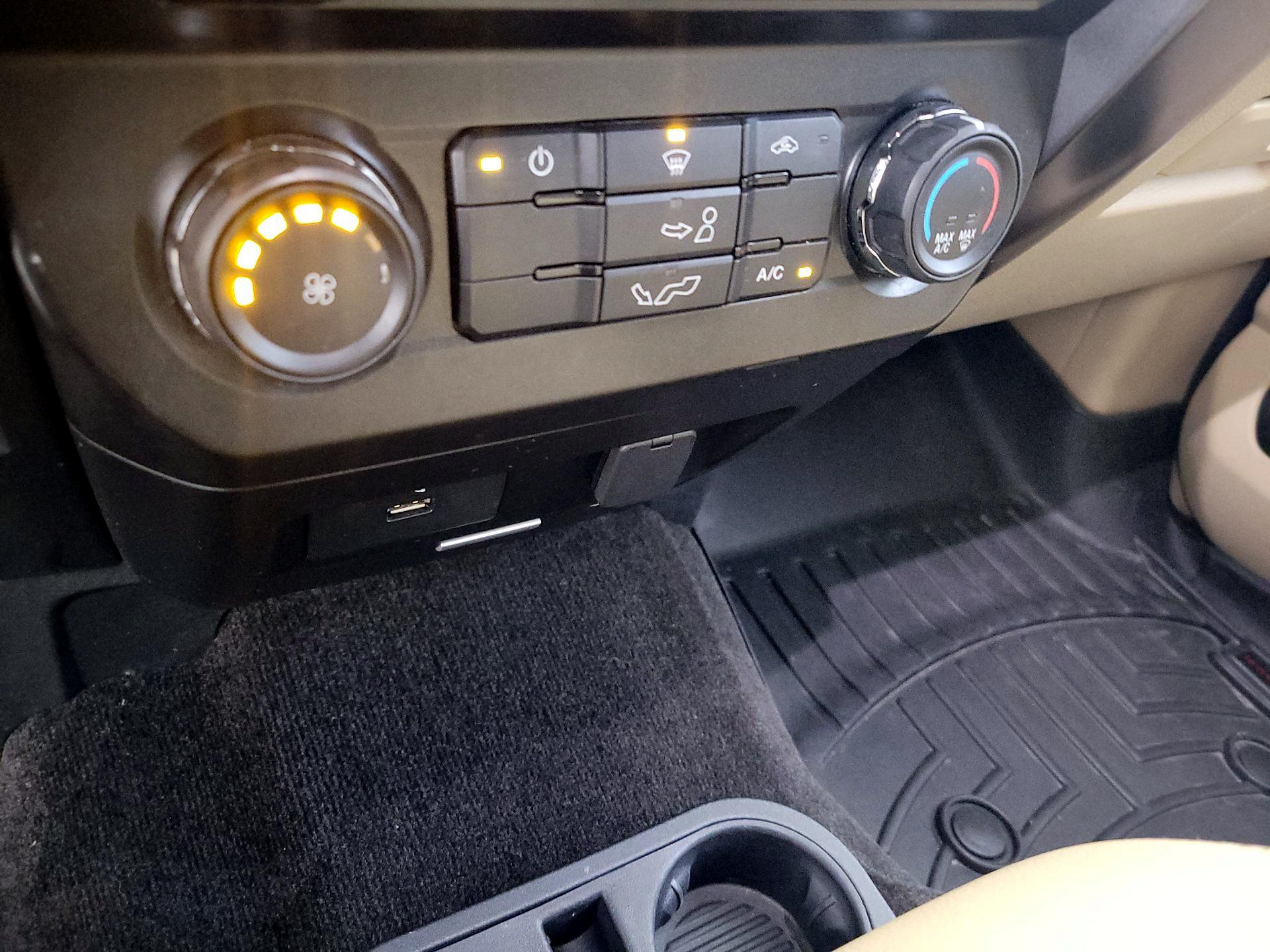 Thumbnail: 2018 Ford F-150 - 16