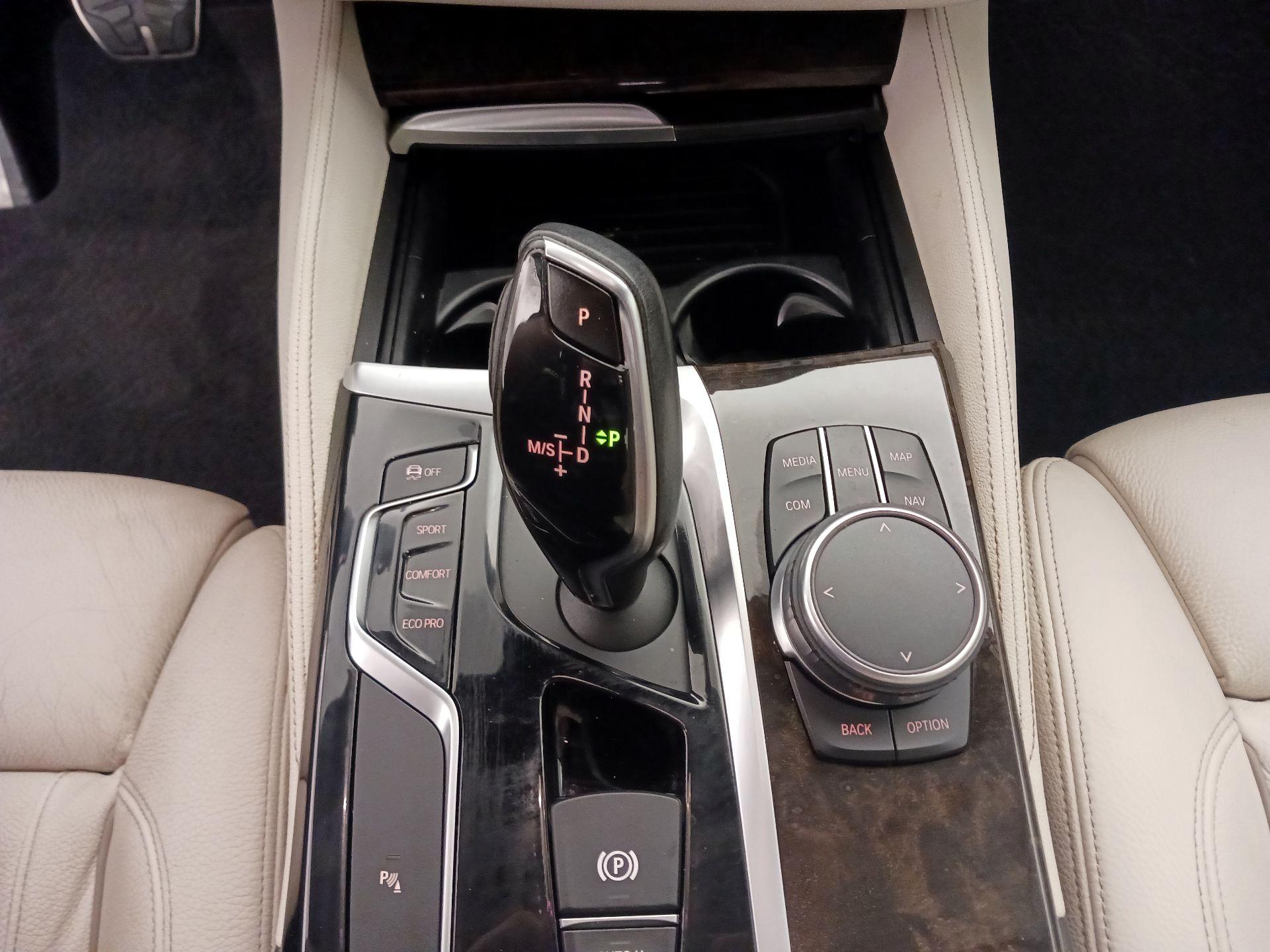 Thumbnail: 2018 BMW 5 Series - 18