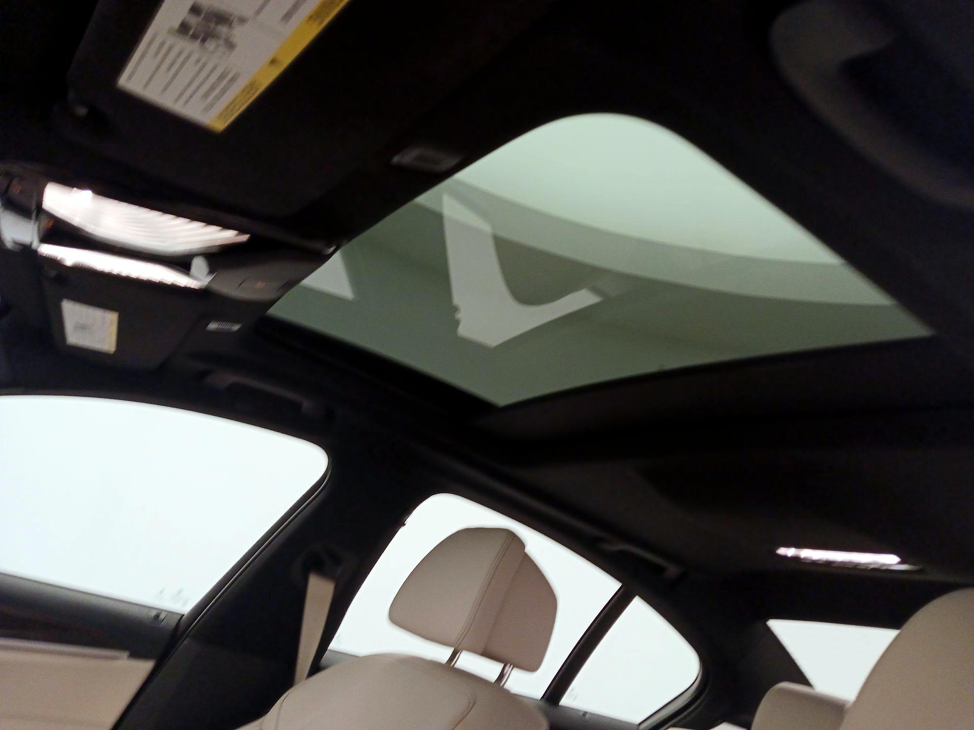 Thumbnail: 2018 BMW 5 Series - 20