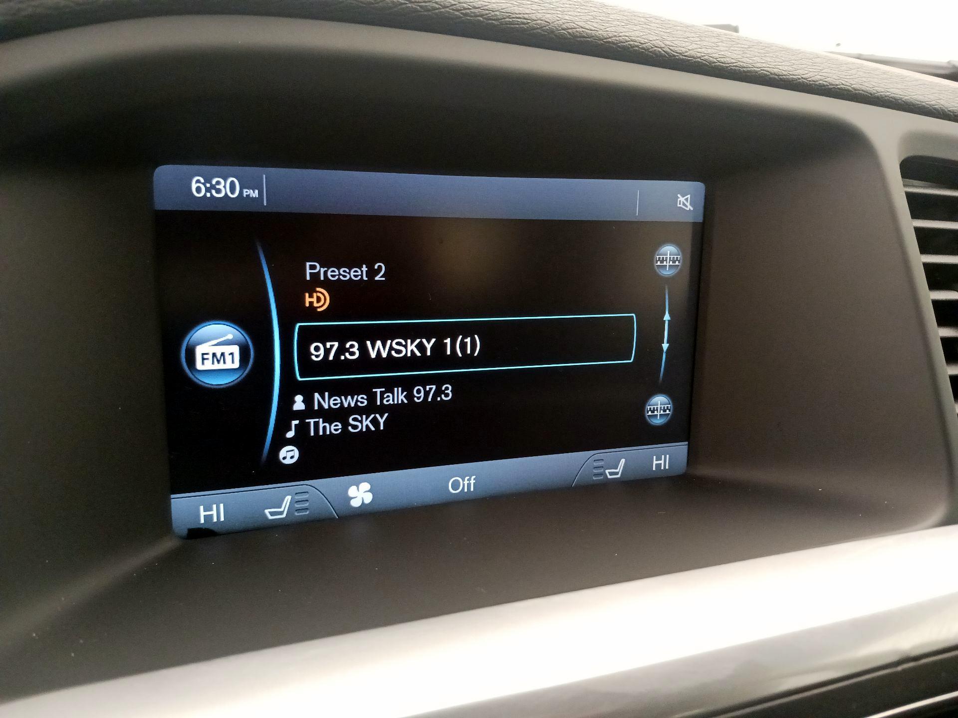 Thumbnail: 2015 Volvo S60 - 15