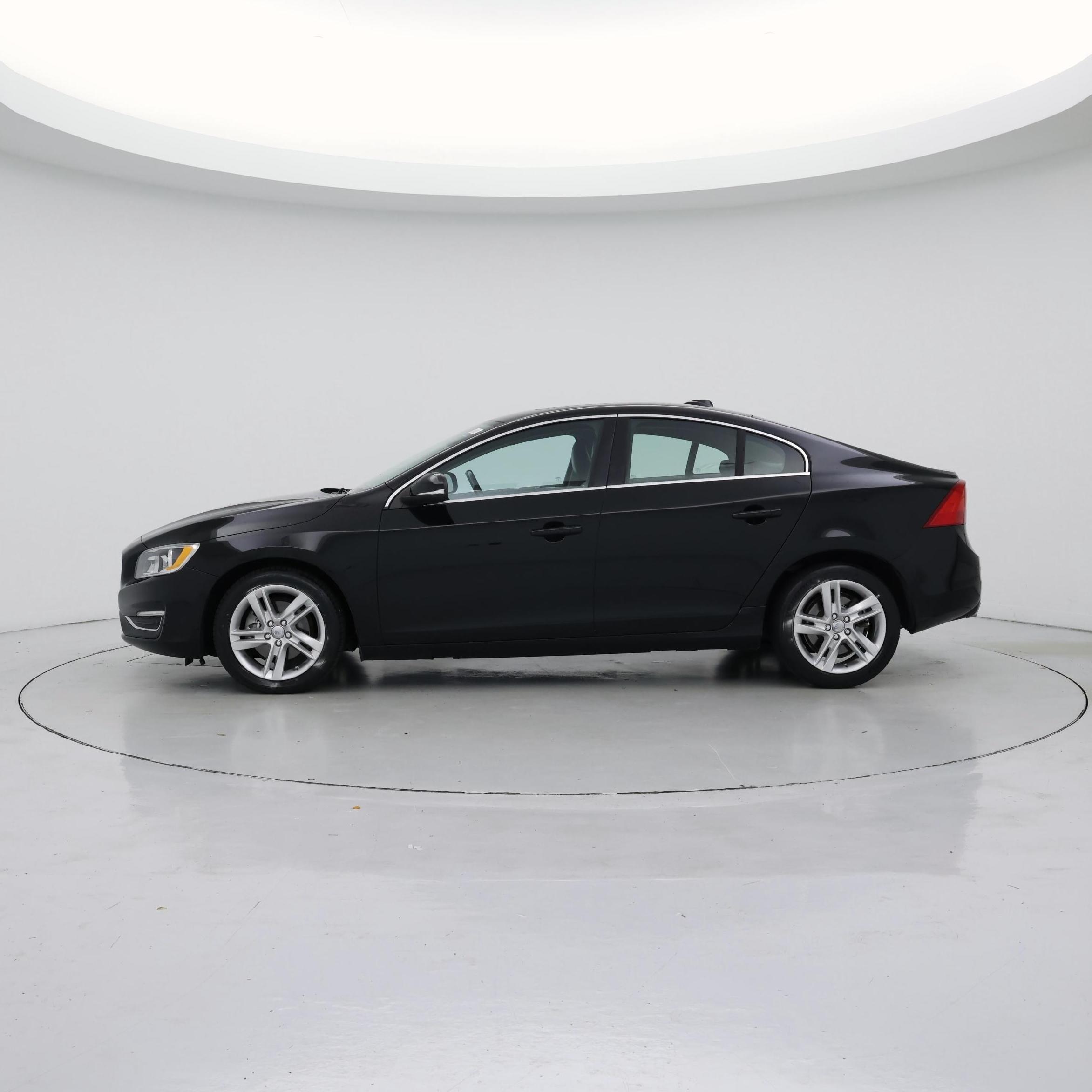 Thumbnail: 2015 Volvo S60 - 3