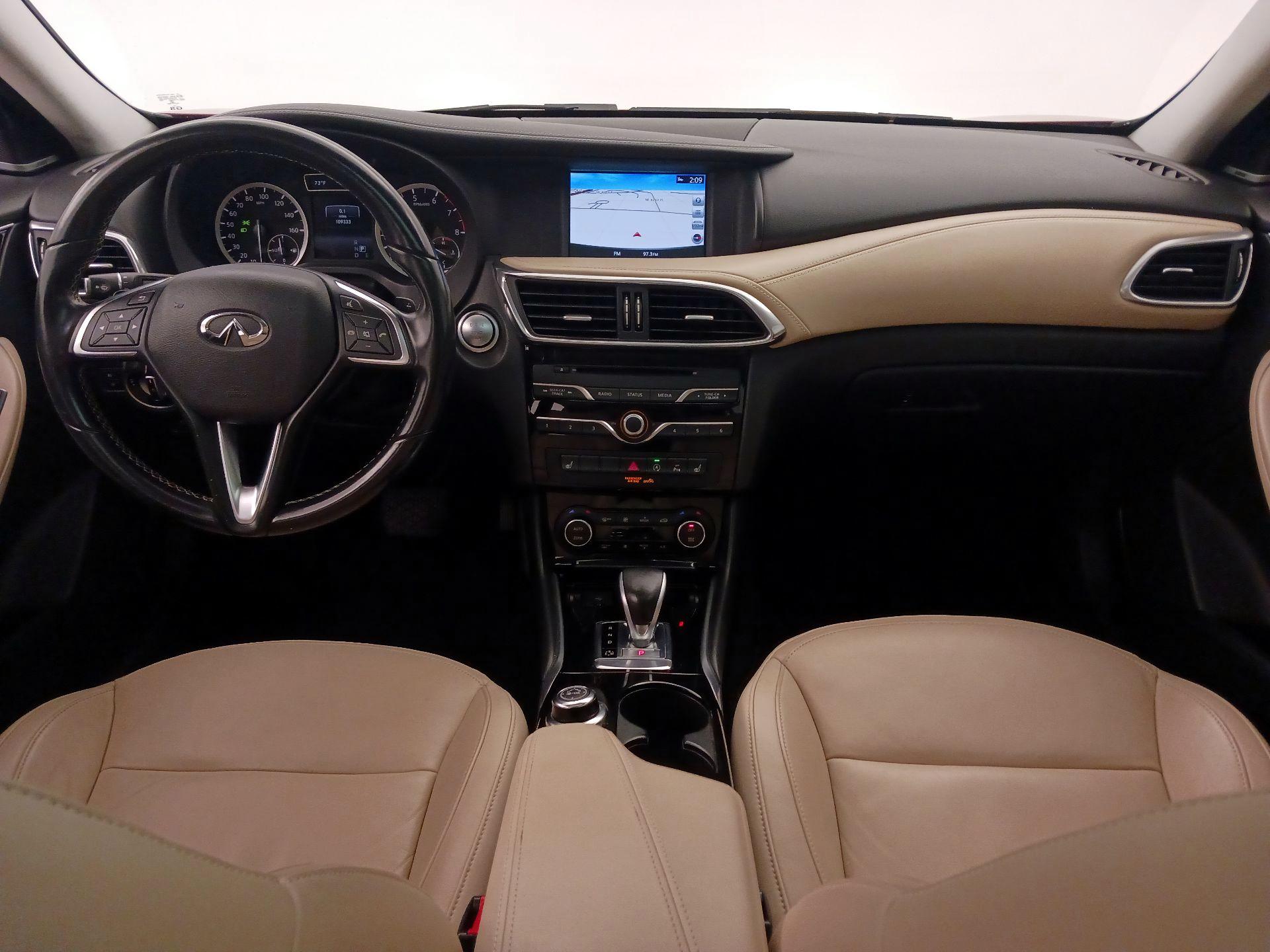 Thumbnail: 2017 INFINITI QX30 - 9