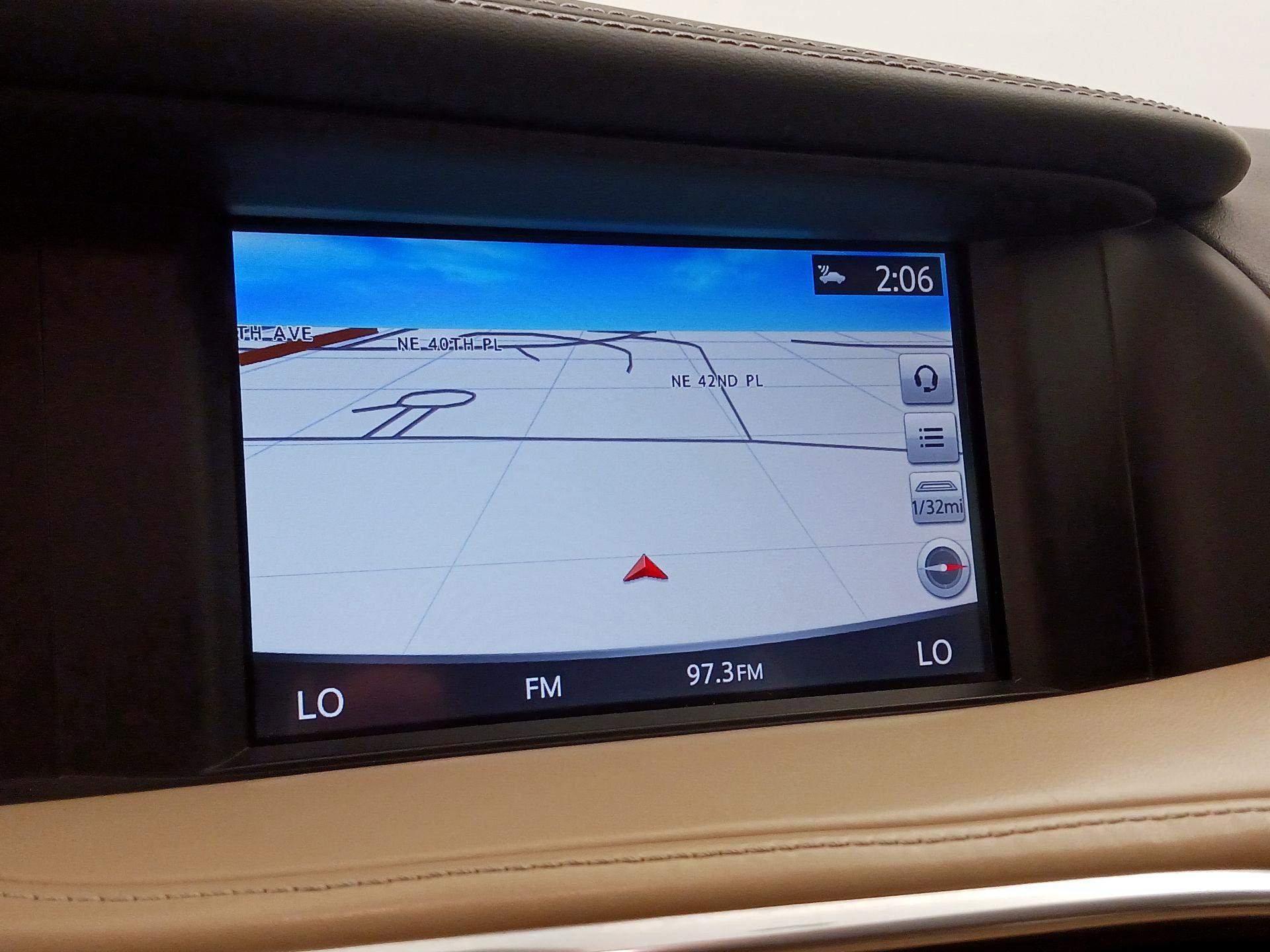 Thumbnail: 2017 INFINITI QX30 - 14