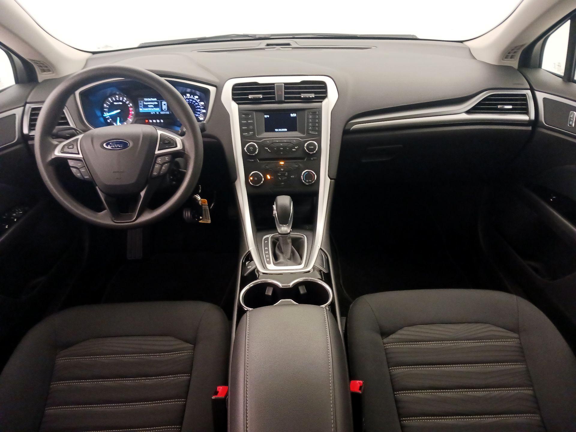 Thumbnail: 2016 Ford Fusion - 9