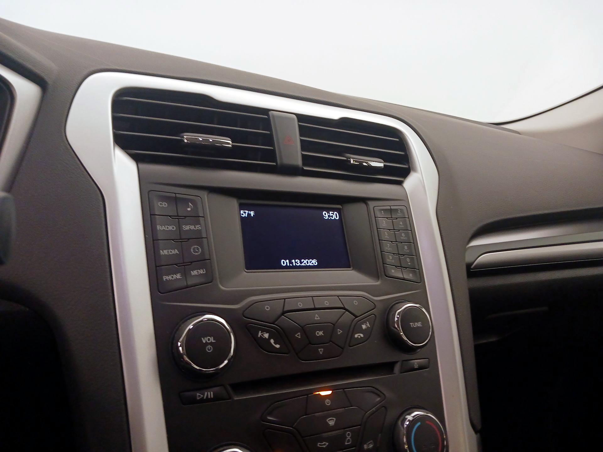 Thumbnail: 2016 Ford Fusion - 15