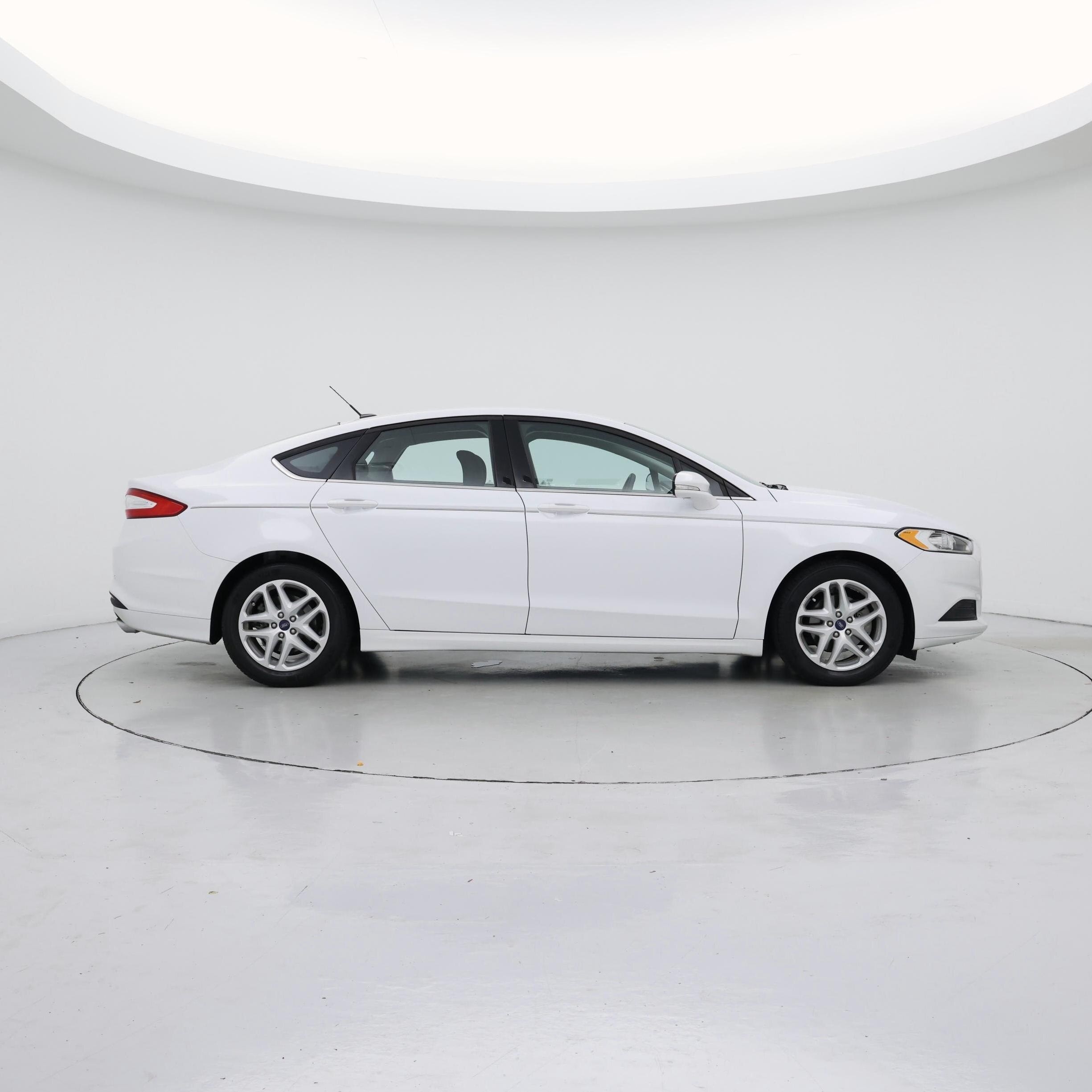 Thumbnail: 2016 Ford Fusion - 7