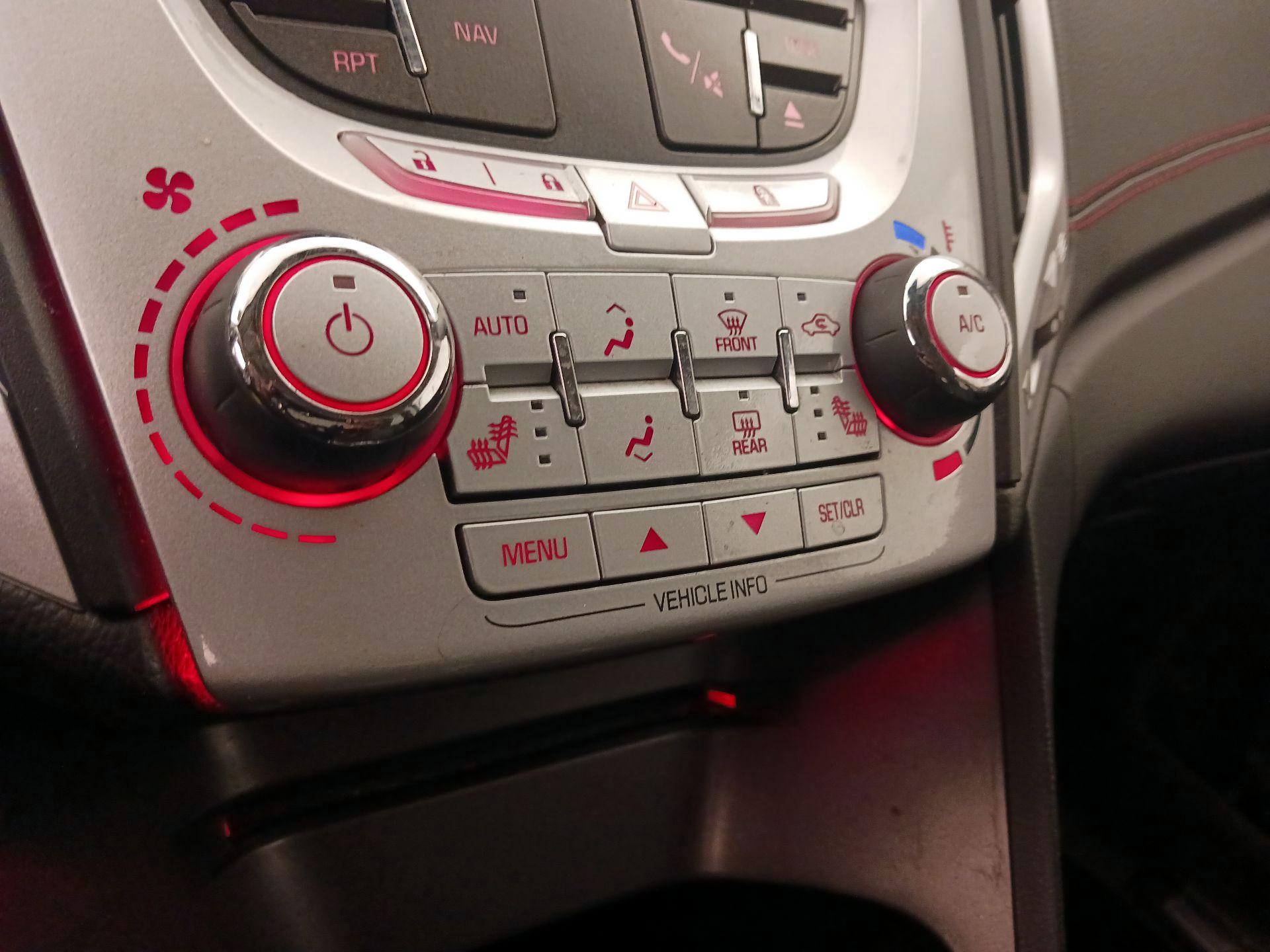 Thumbnail: 2014 GMC Terrain - 16