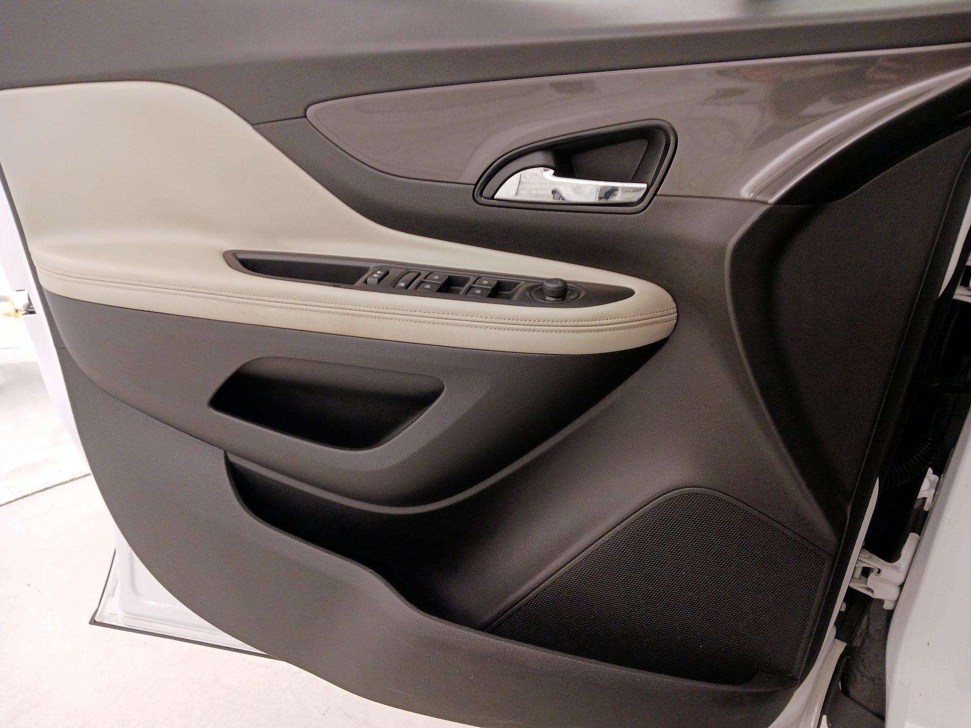 Thumbnail: 2019 Buick Encore - 12