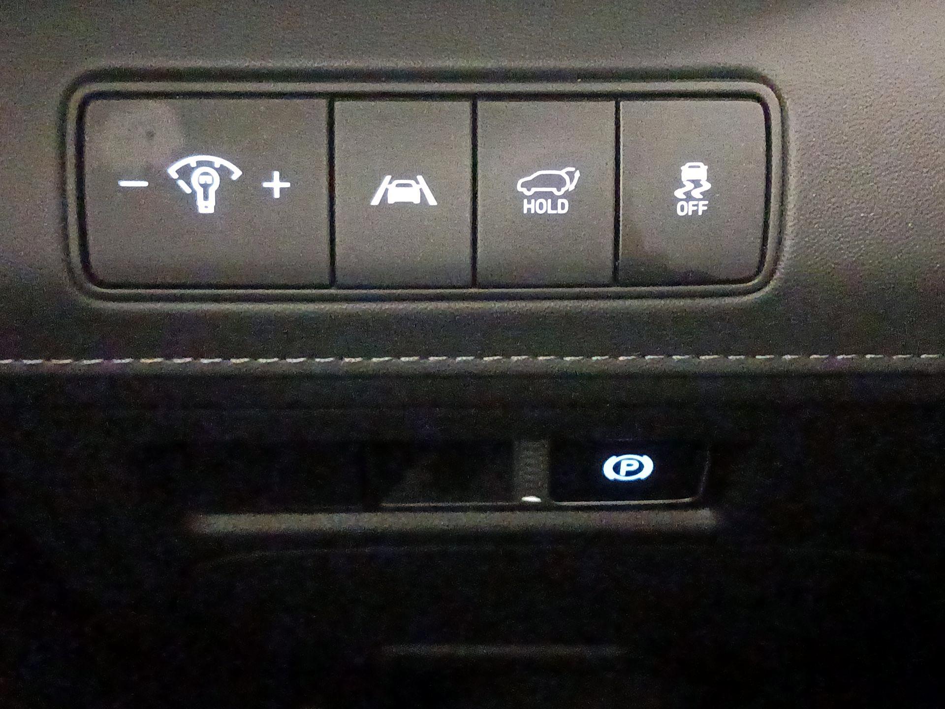 Thumbnail: 2023 Hyundai Santa Fe - 13