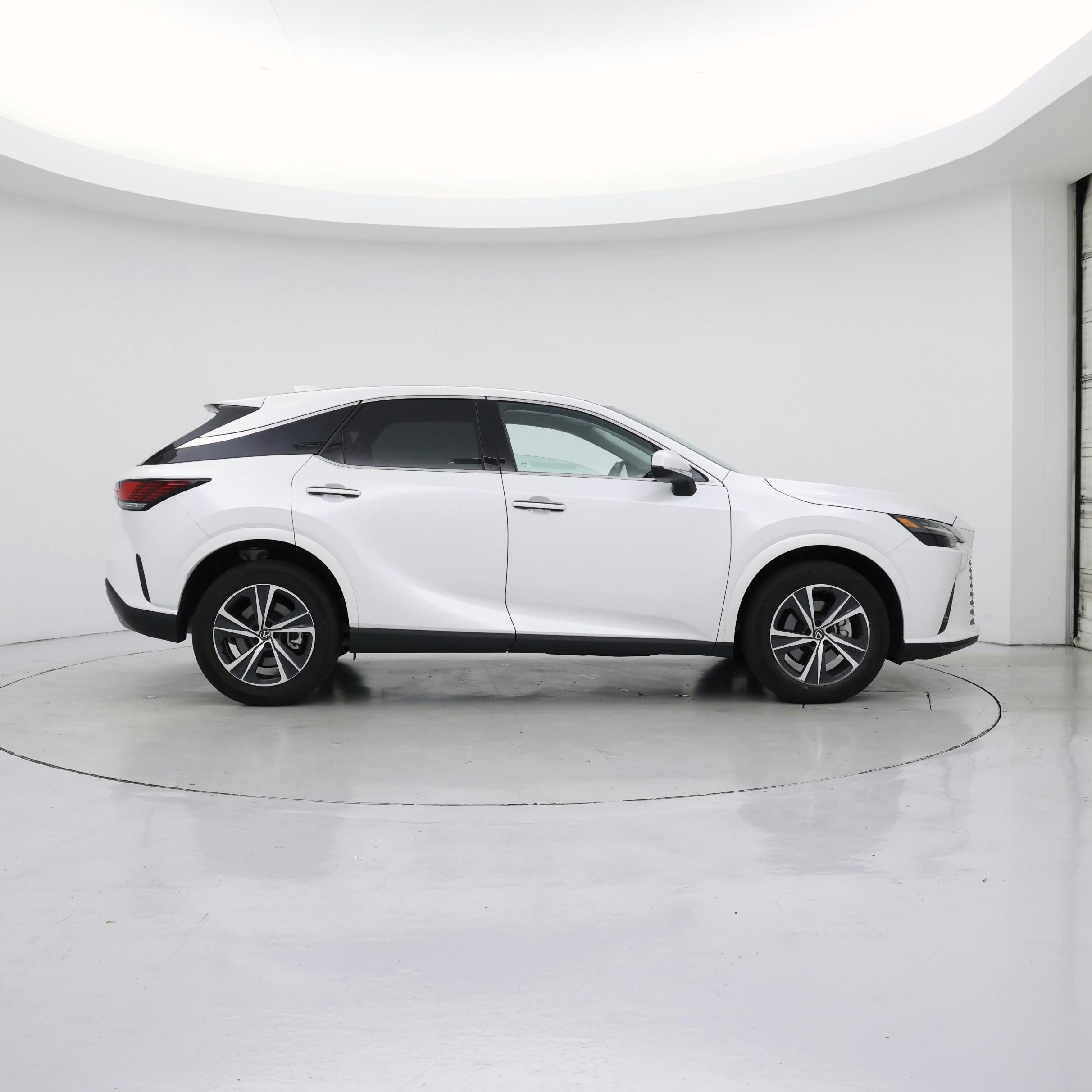 Thumbnail: 2024 Lexus RX - 7