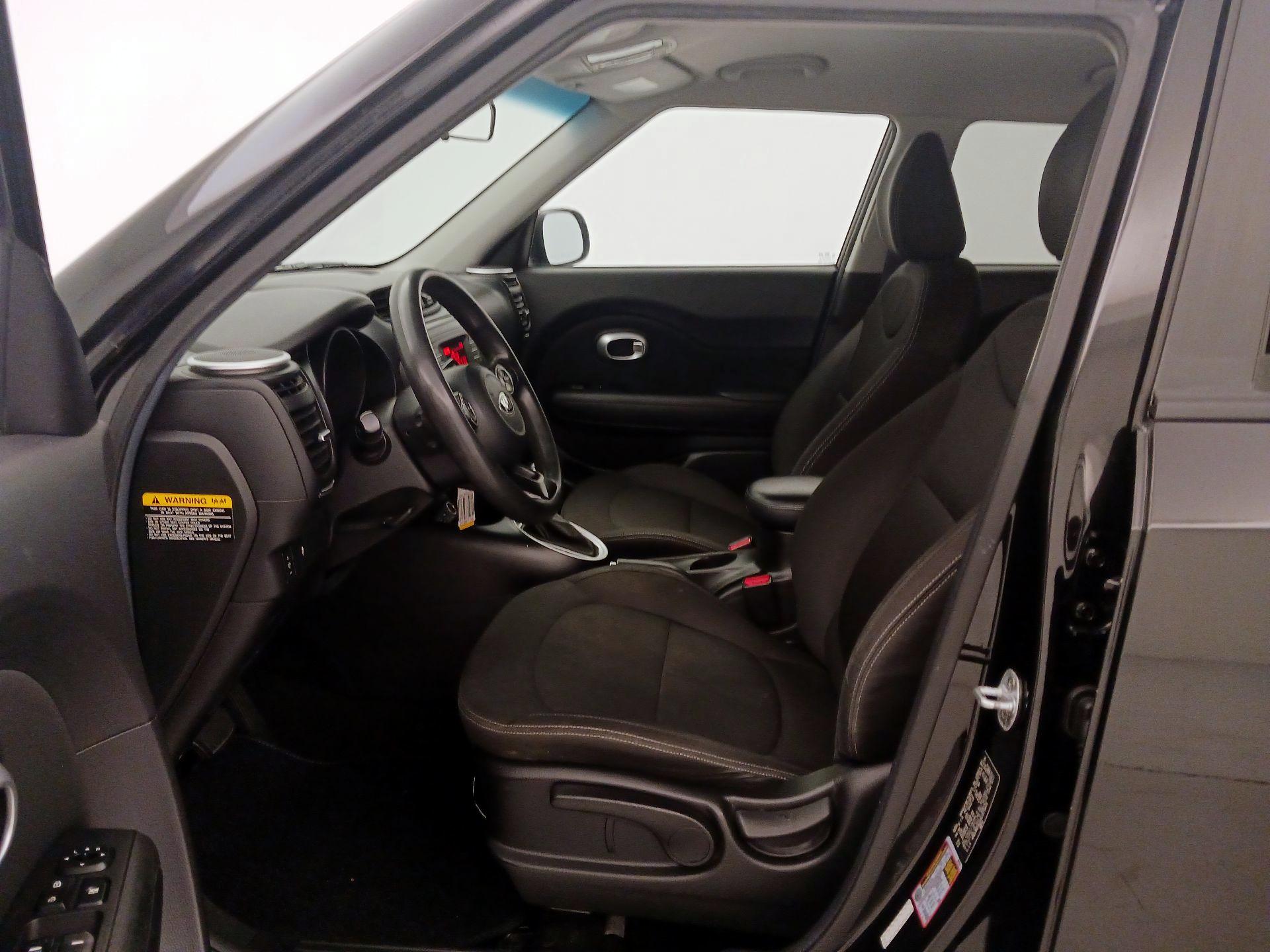 Thumbnail: 2016 Kia Soul - 11