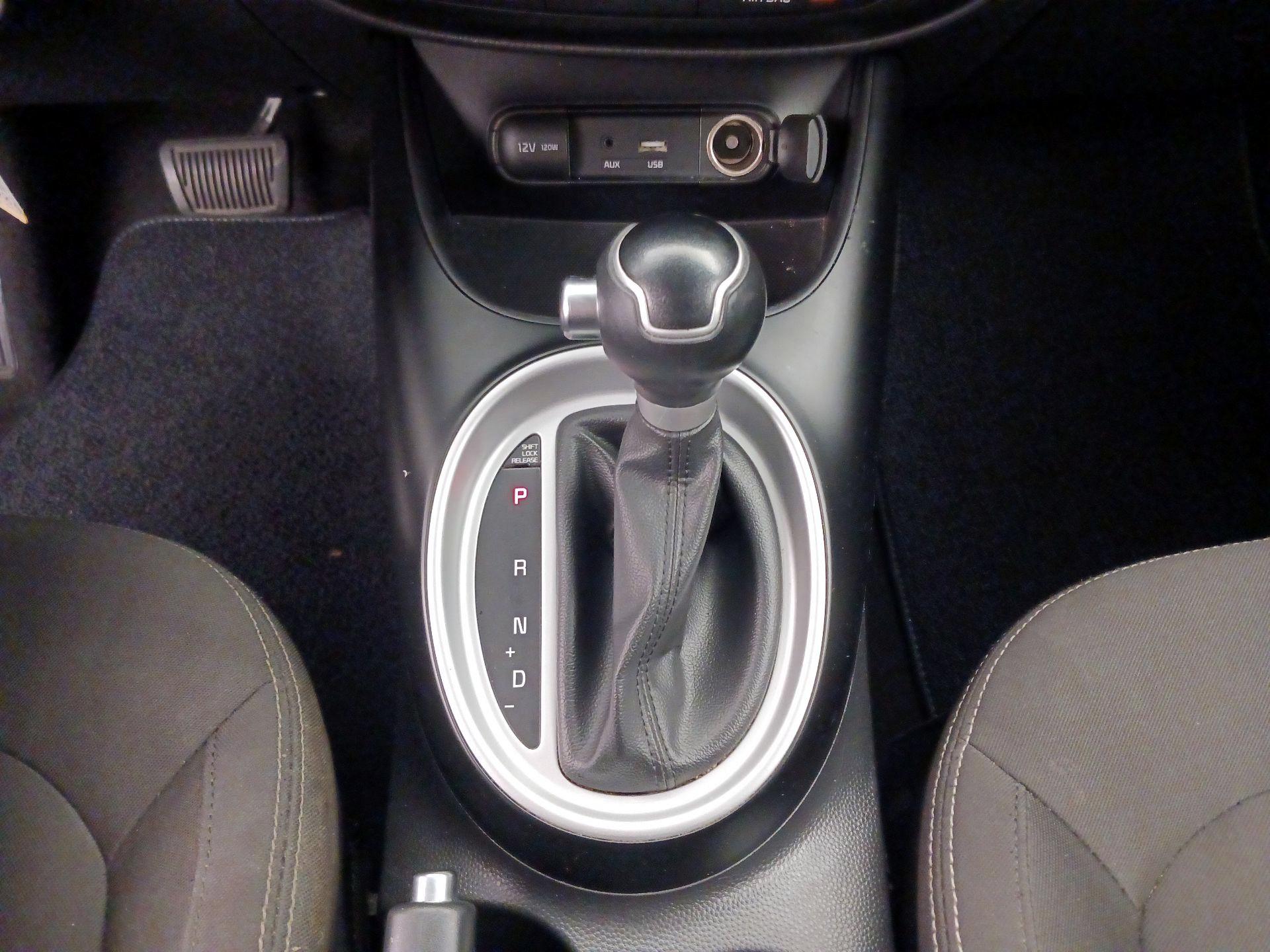 Thumbnail: 2016 Kia Soul - 16