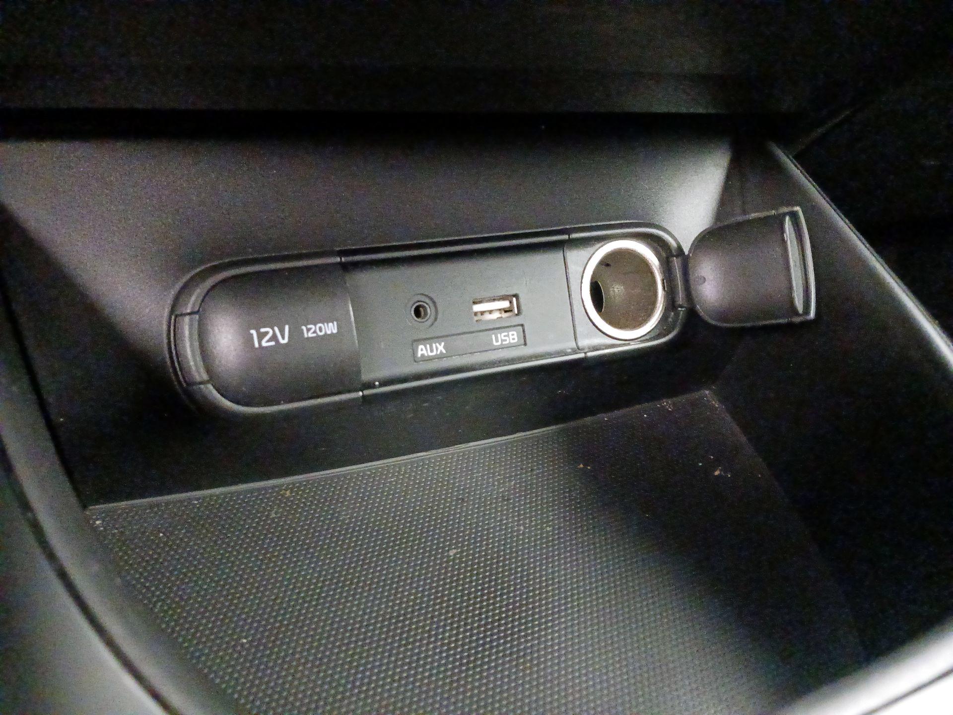 Thumbnail: 2016 Kia Soul - 17