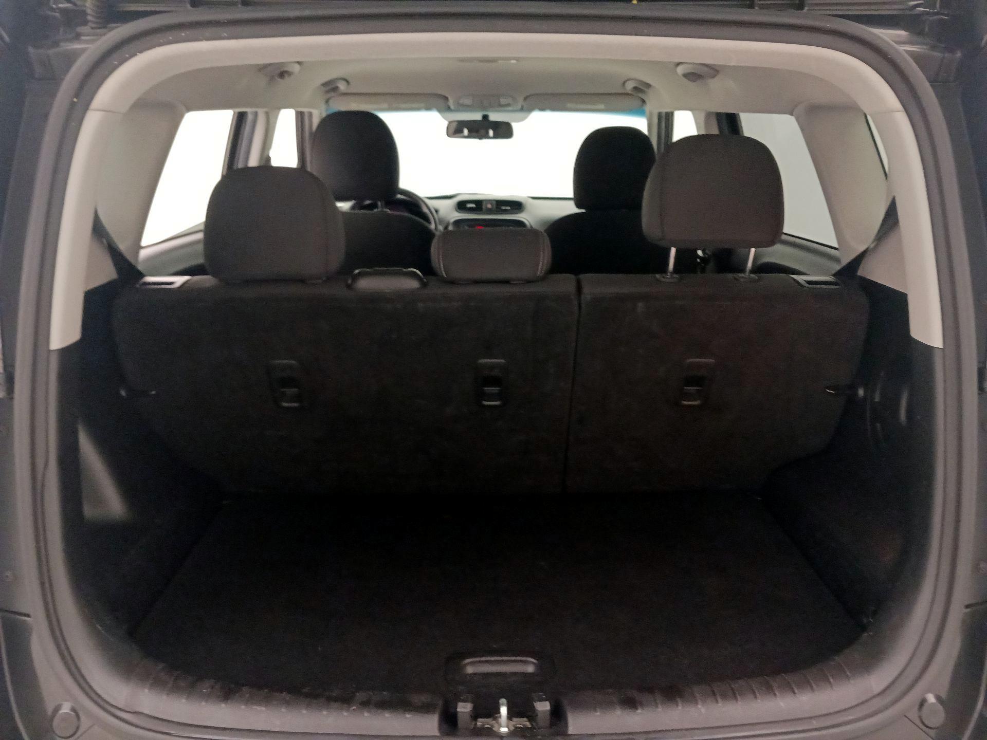 Thumbnail: 2016 Kia Soul - 19