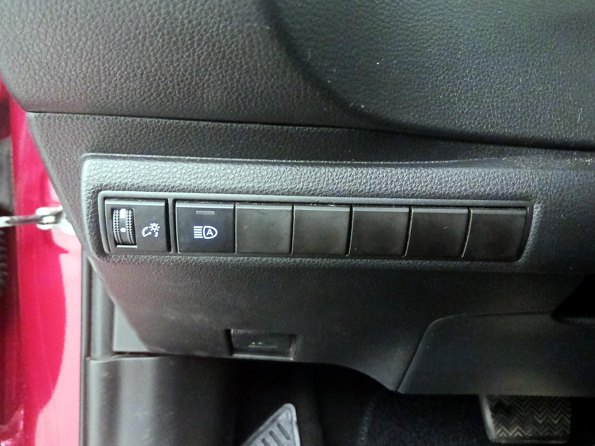 Thumbnail: 2020 Toyota Corolla - 13