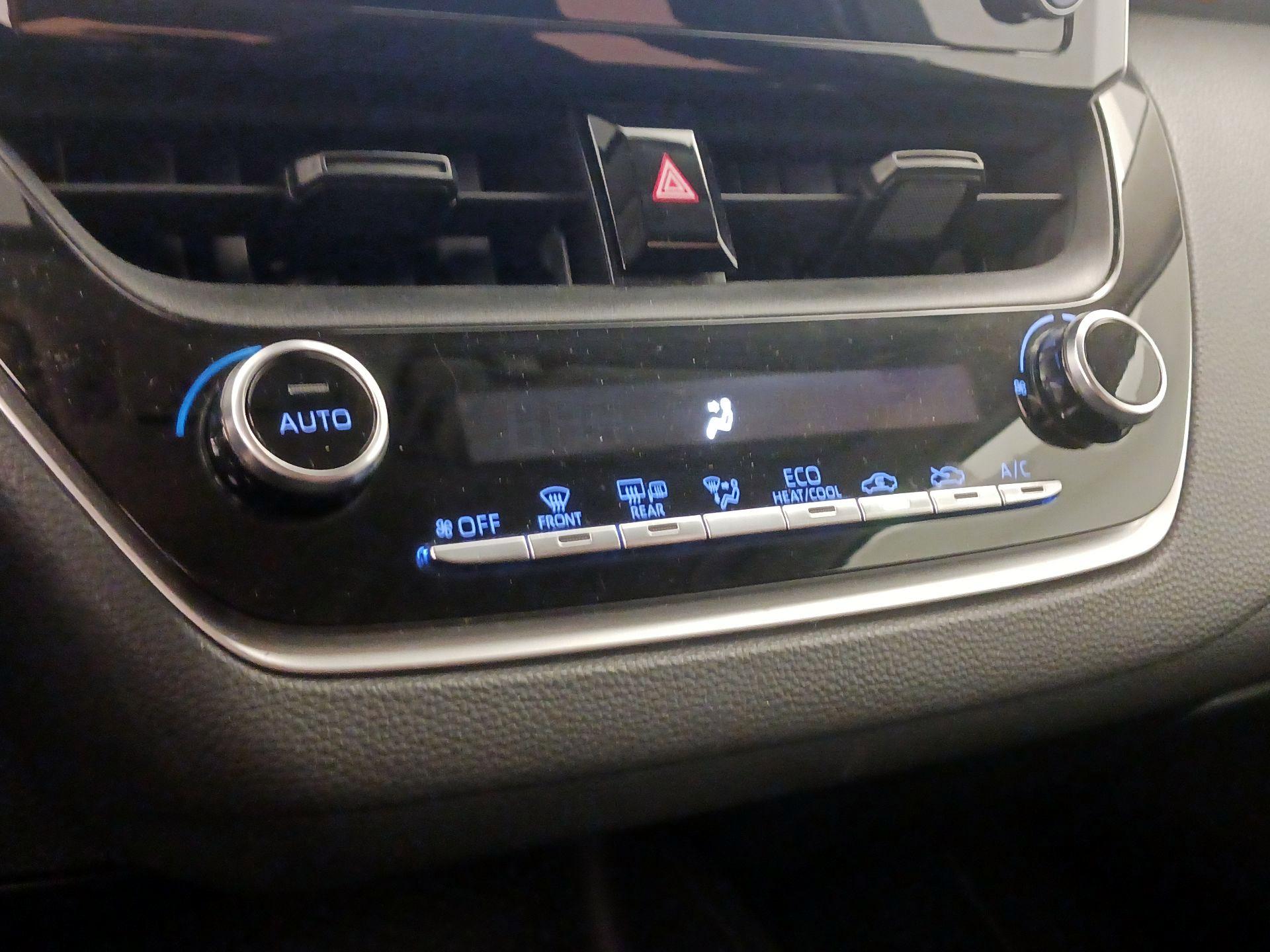 Thumbnail: 2020 Toyota Corolla - 16