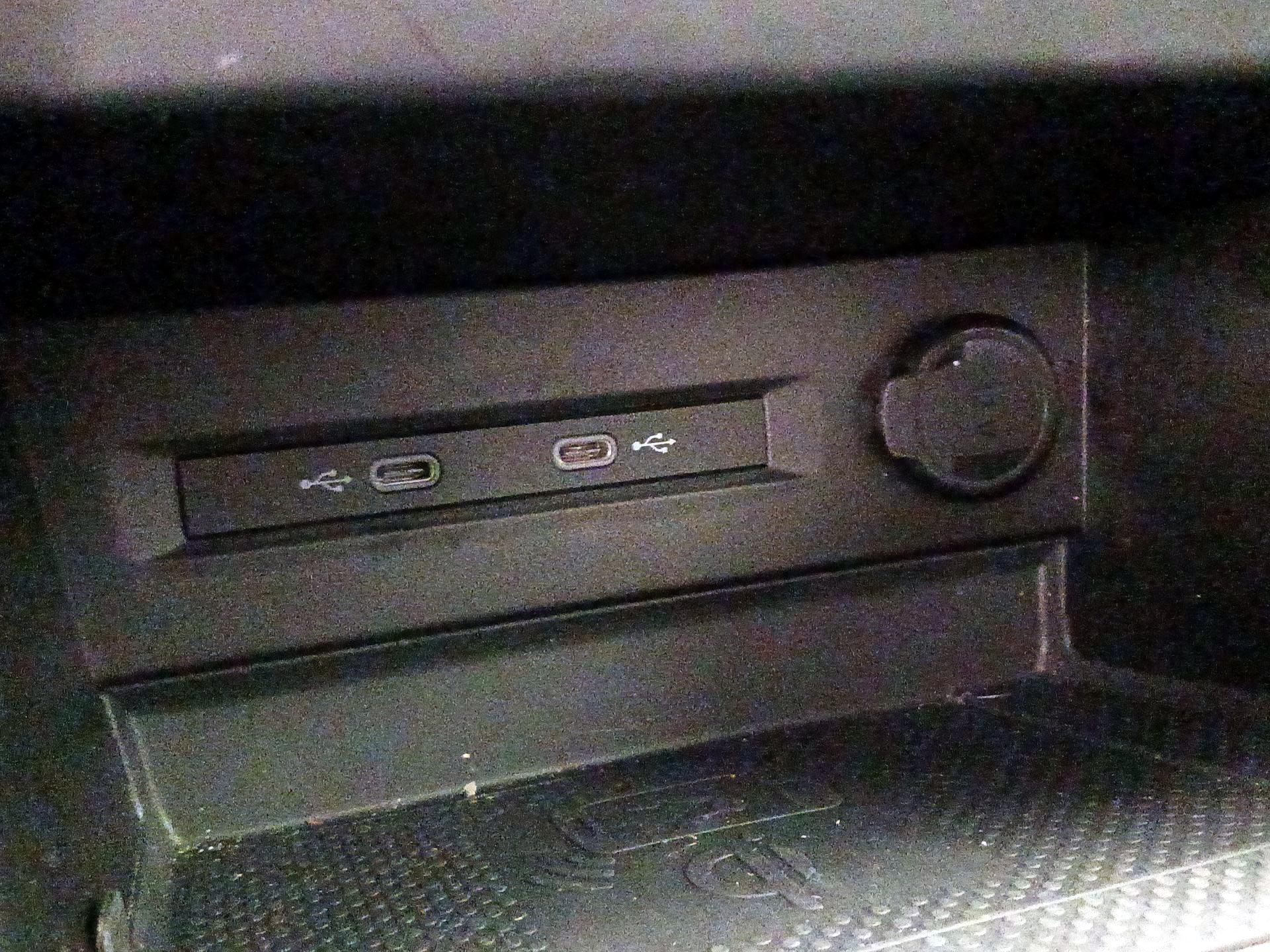 Thumbnail: 2022 Volkswagen Taos - 18