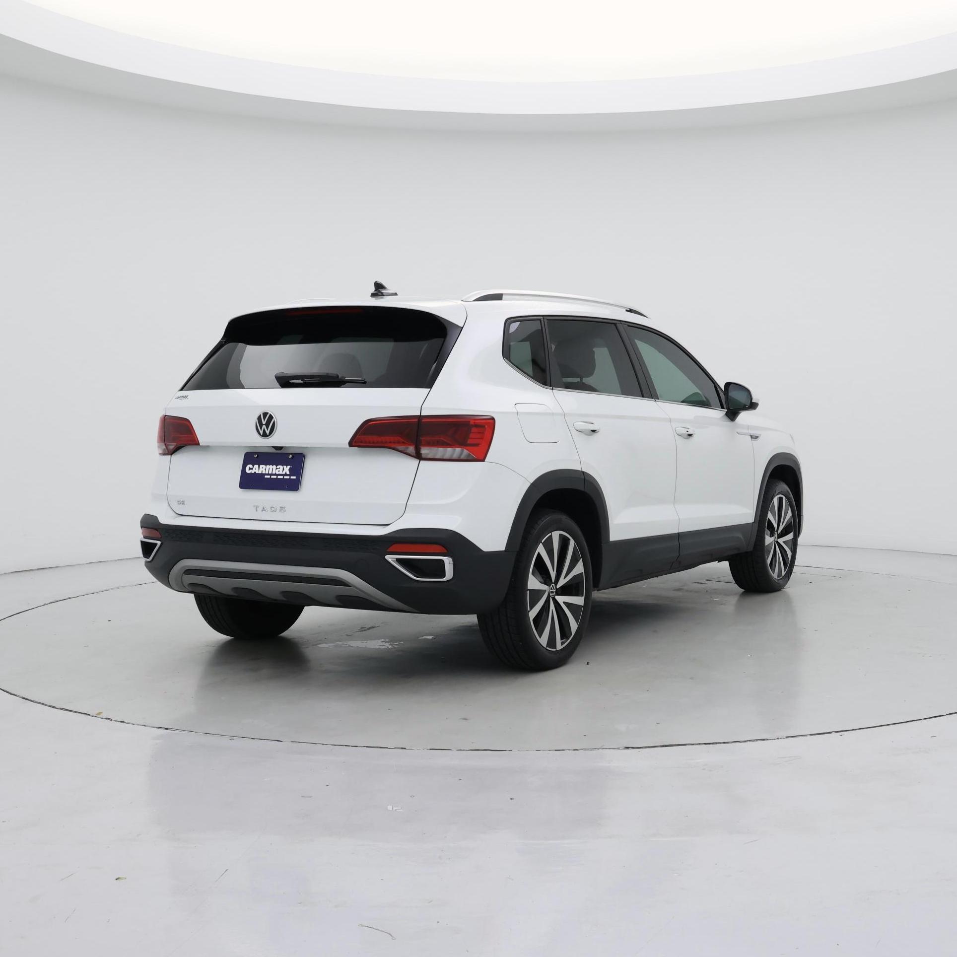 Thumbnail: 2022 Volkswagen Taos - 8