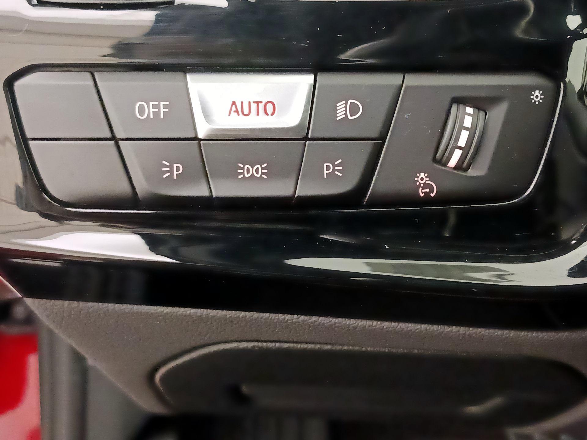 Thumbnail: 2022 BMW Z4 - 13