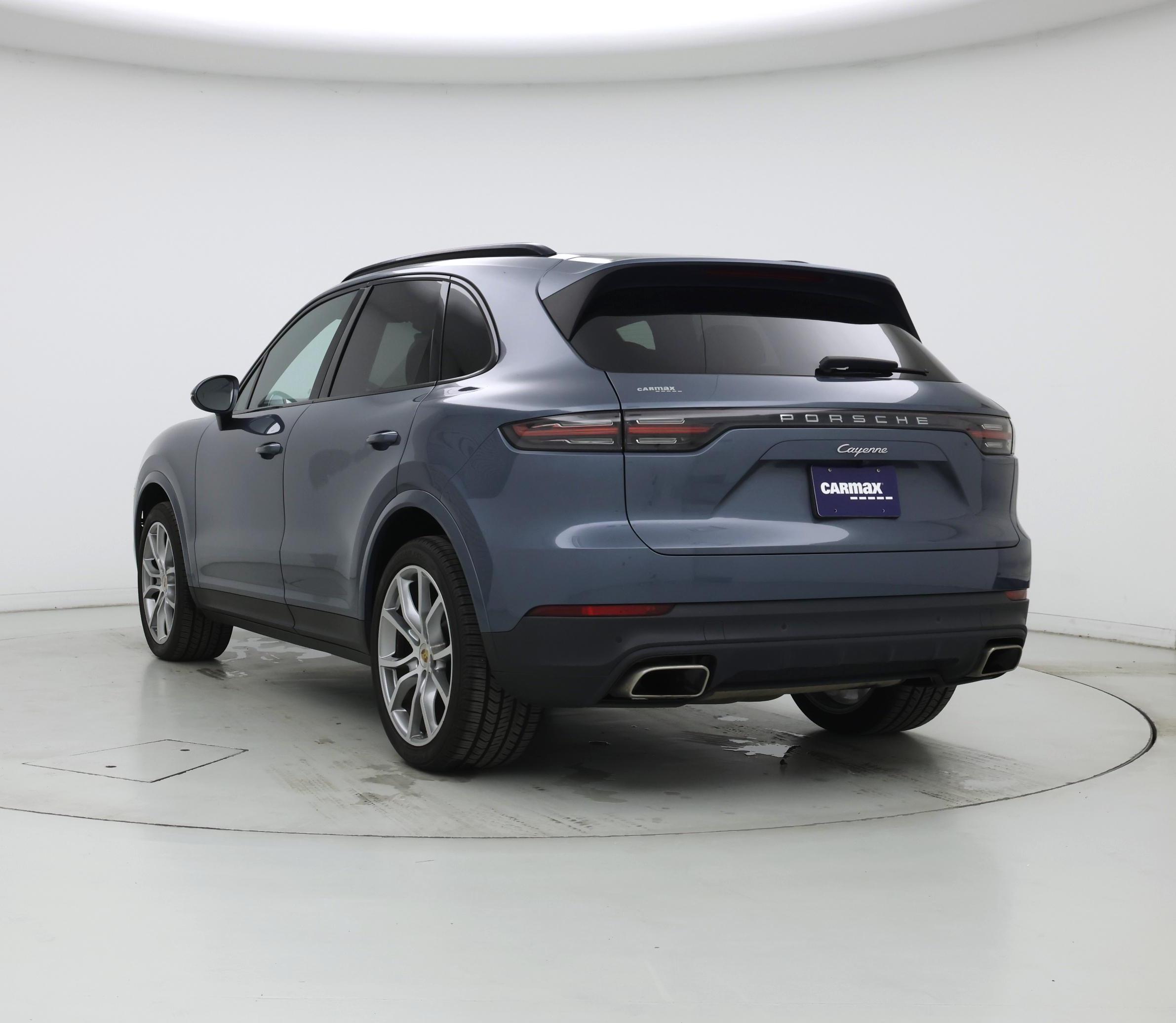 Thumbnail: 2019 Porsche Cayenne - 2