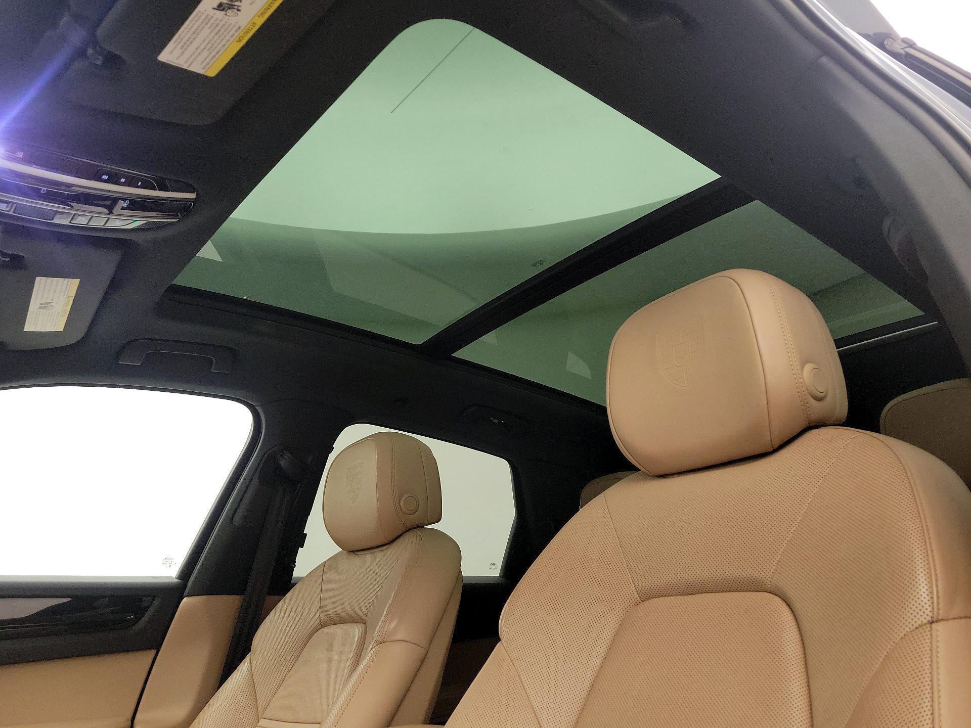 Thumbnail: 2019 Porsche Cayenne - 20