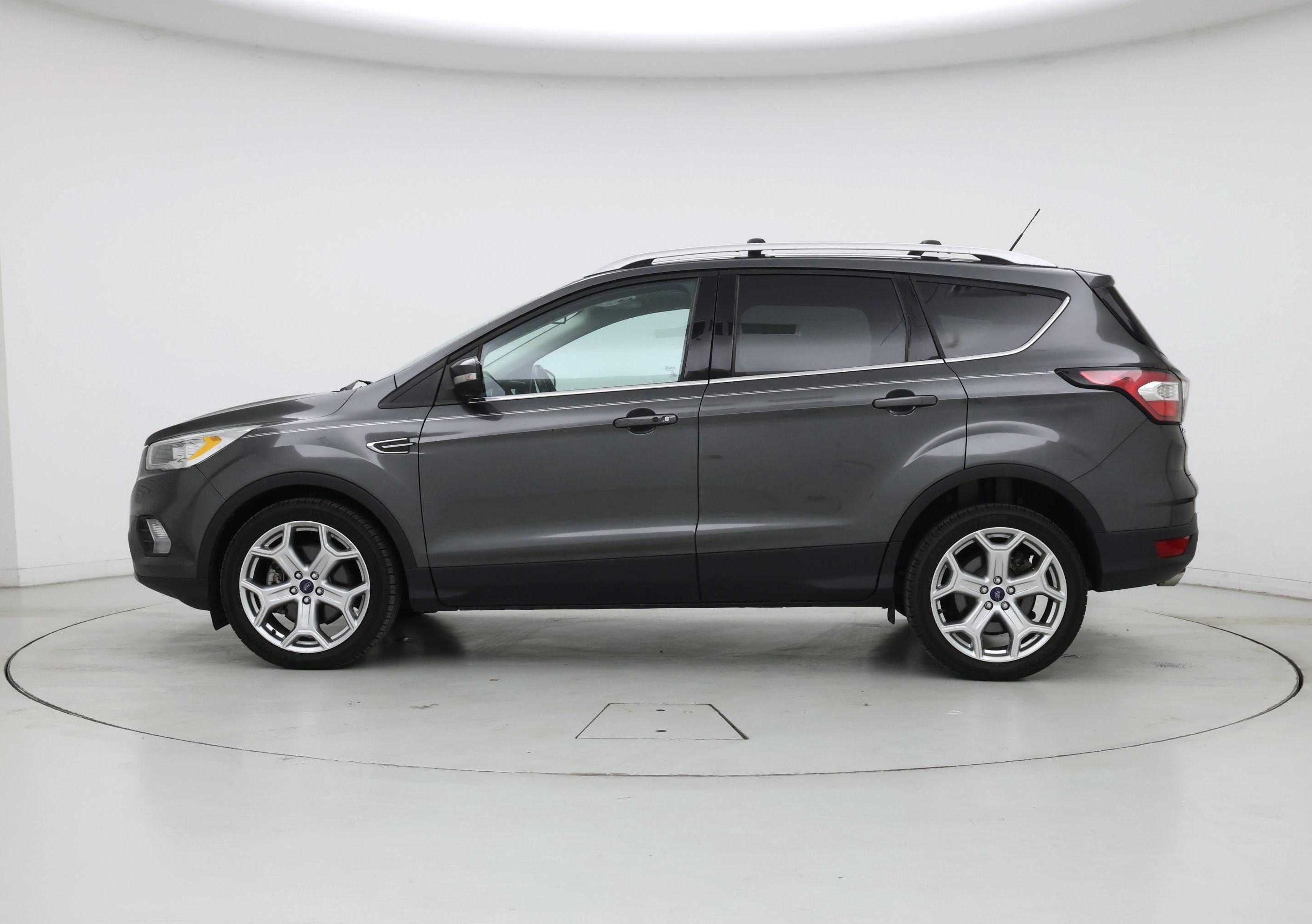 Thumbnail: 2018 Ford Escape - 3