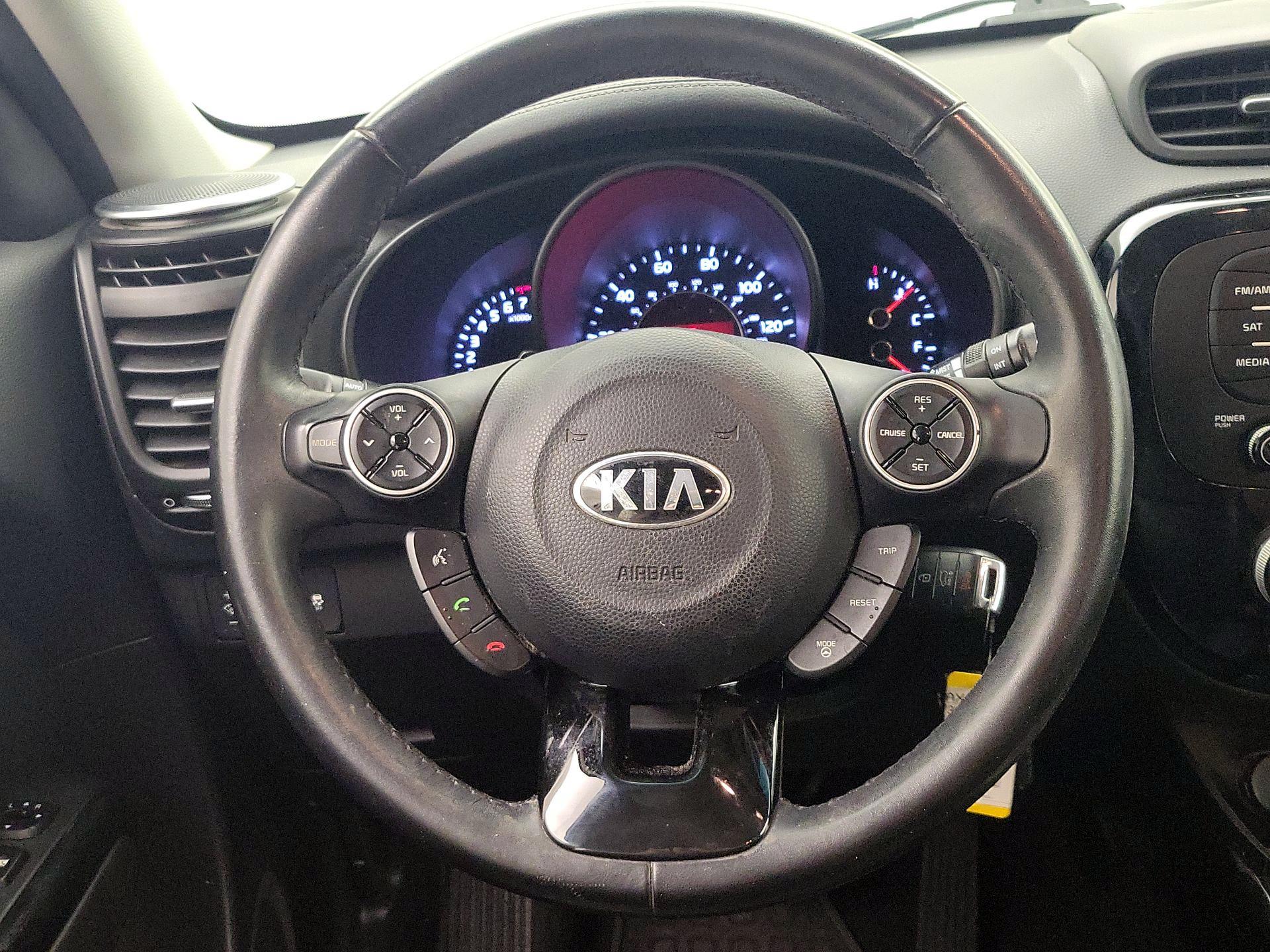 Thumbnail: 2016 Kia Soul - 10