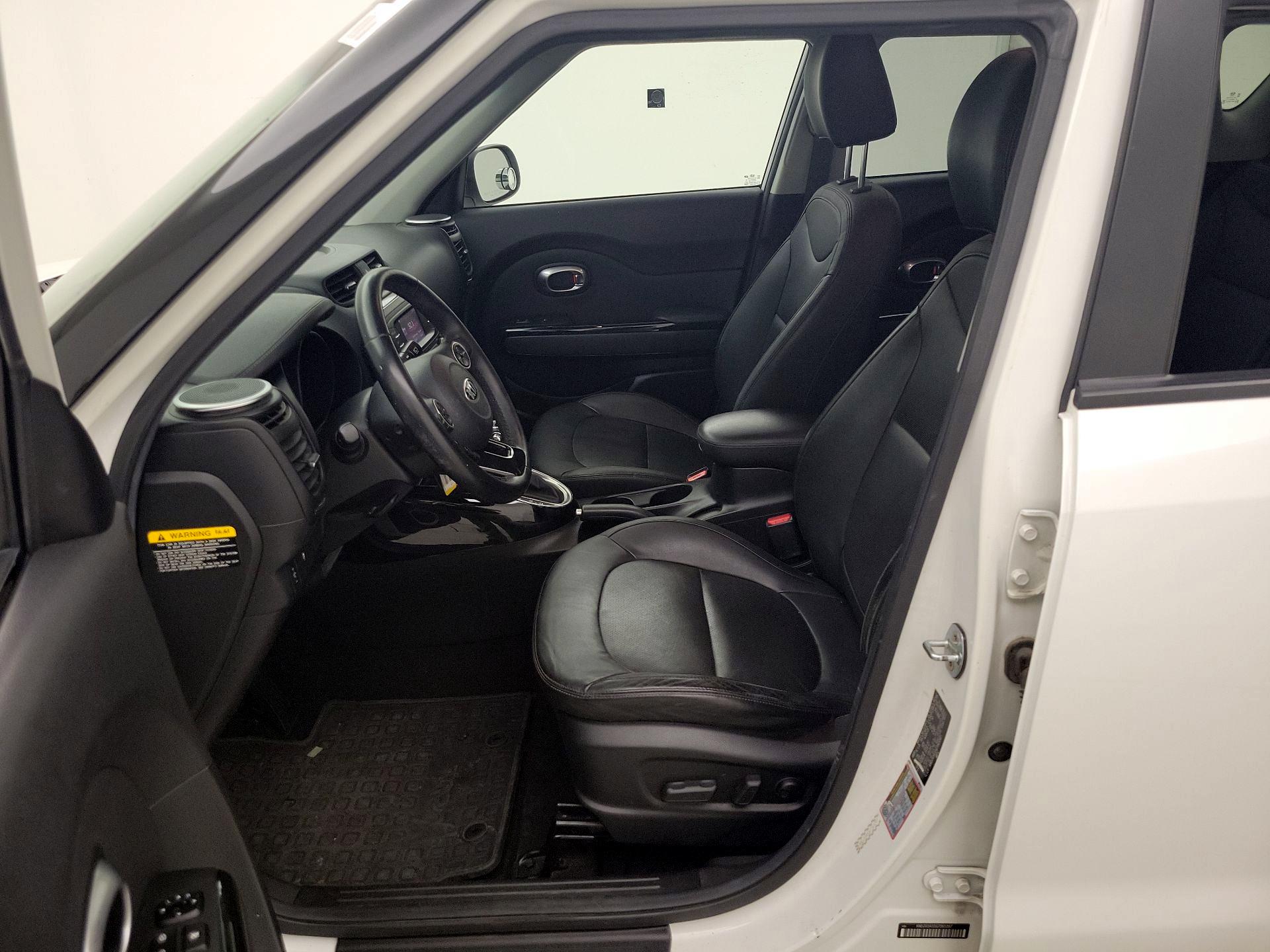 Thumbnail: 2016 Kia Soul - 11