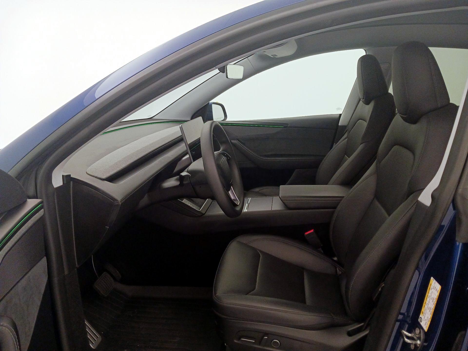 Thumbnail: 2026 Tesla Model Y - 11