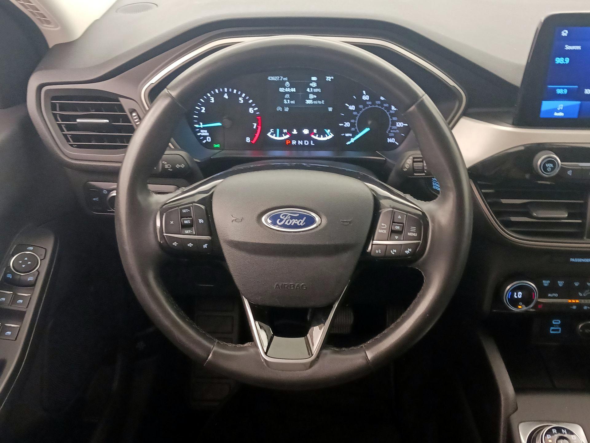 Thumbnail: 2021 Ford Escape - 10