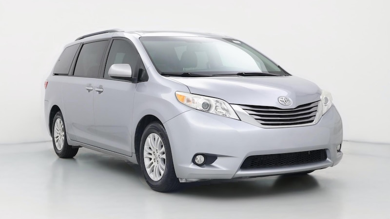 2016 Toyota Sienna XLE Hero Image
