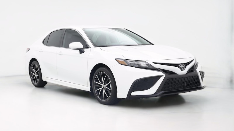 2024 Toyota Camry SE Hero Image