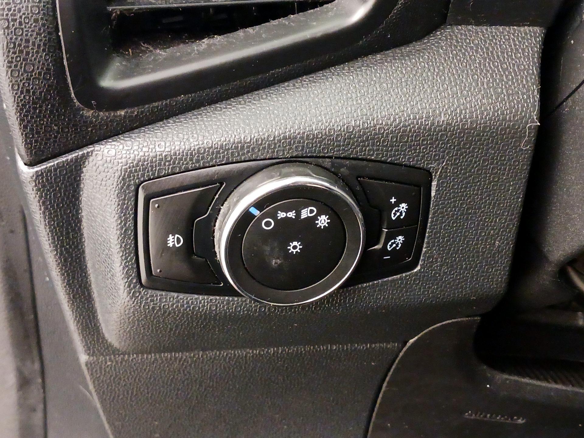 Thumbnail: 2020 Ford EcoSport - 13