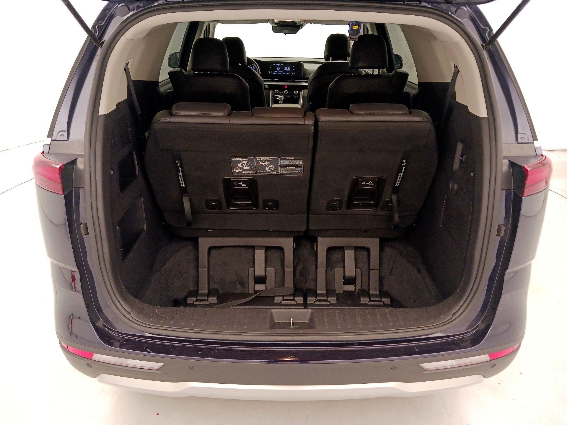 Thumbnail: 2023 Kia Carnival - 19