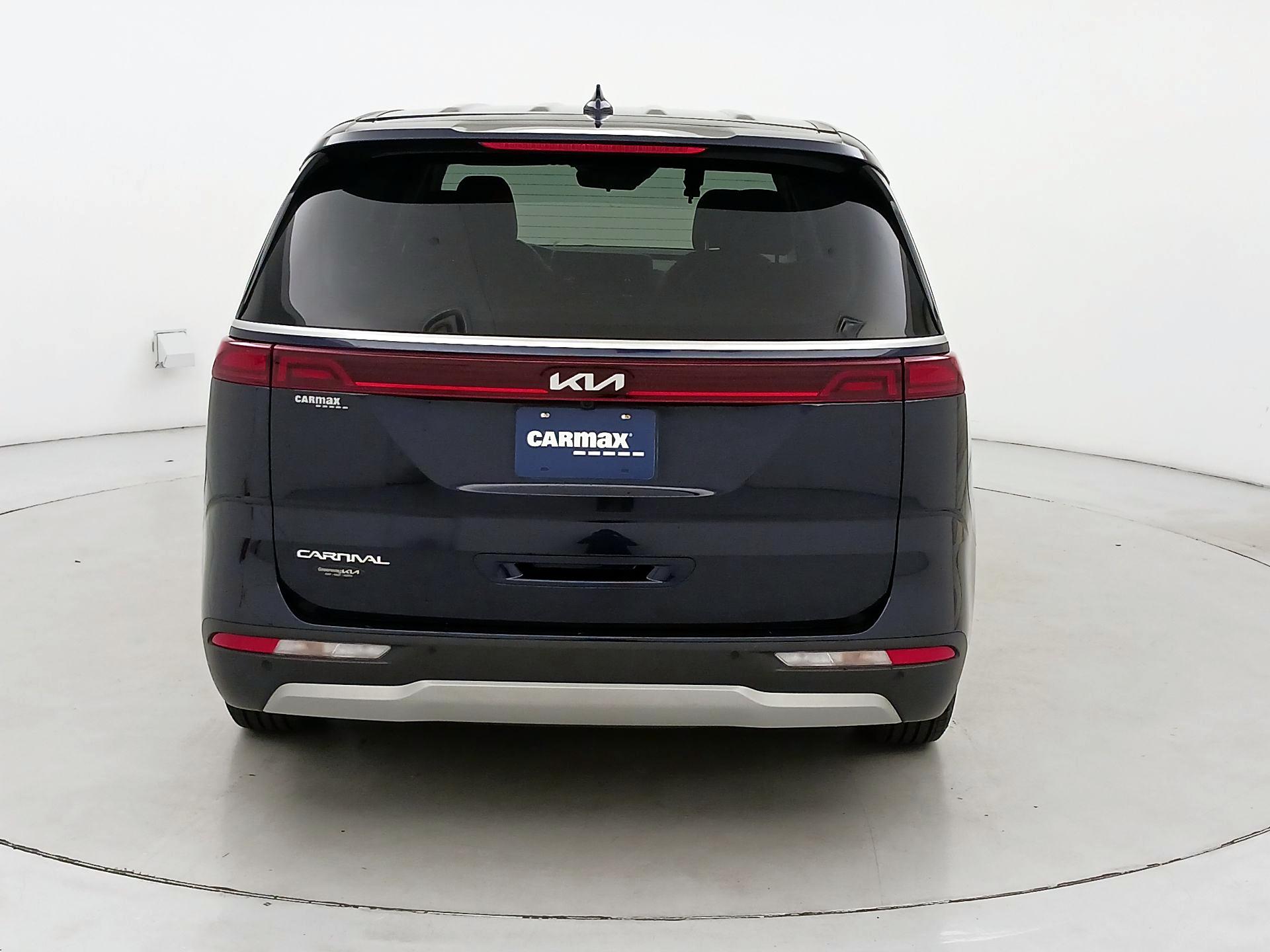Thumbnail: 2023 Kia Carnival - 6