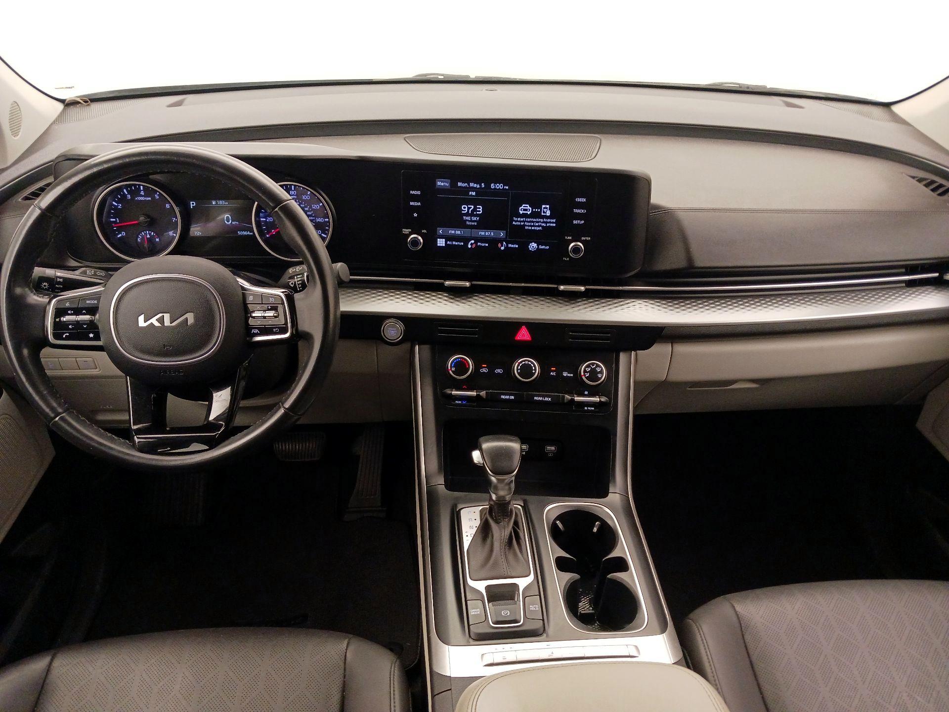 Thumbnail: 2023 Kia Carnival - 8