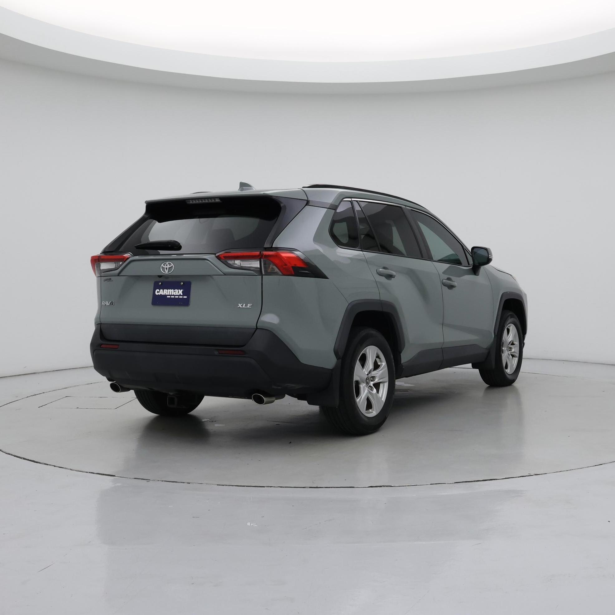 Thumbnail: 2021 Toyota RAV4 - 8