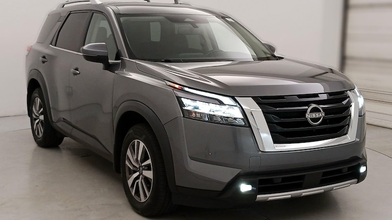 2022 Nissan Pathfinder SL Hero Image